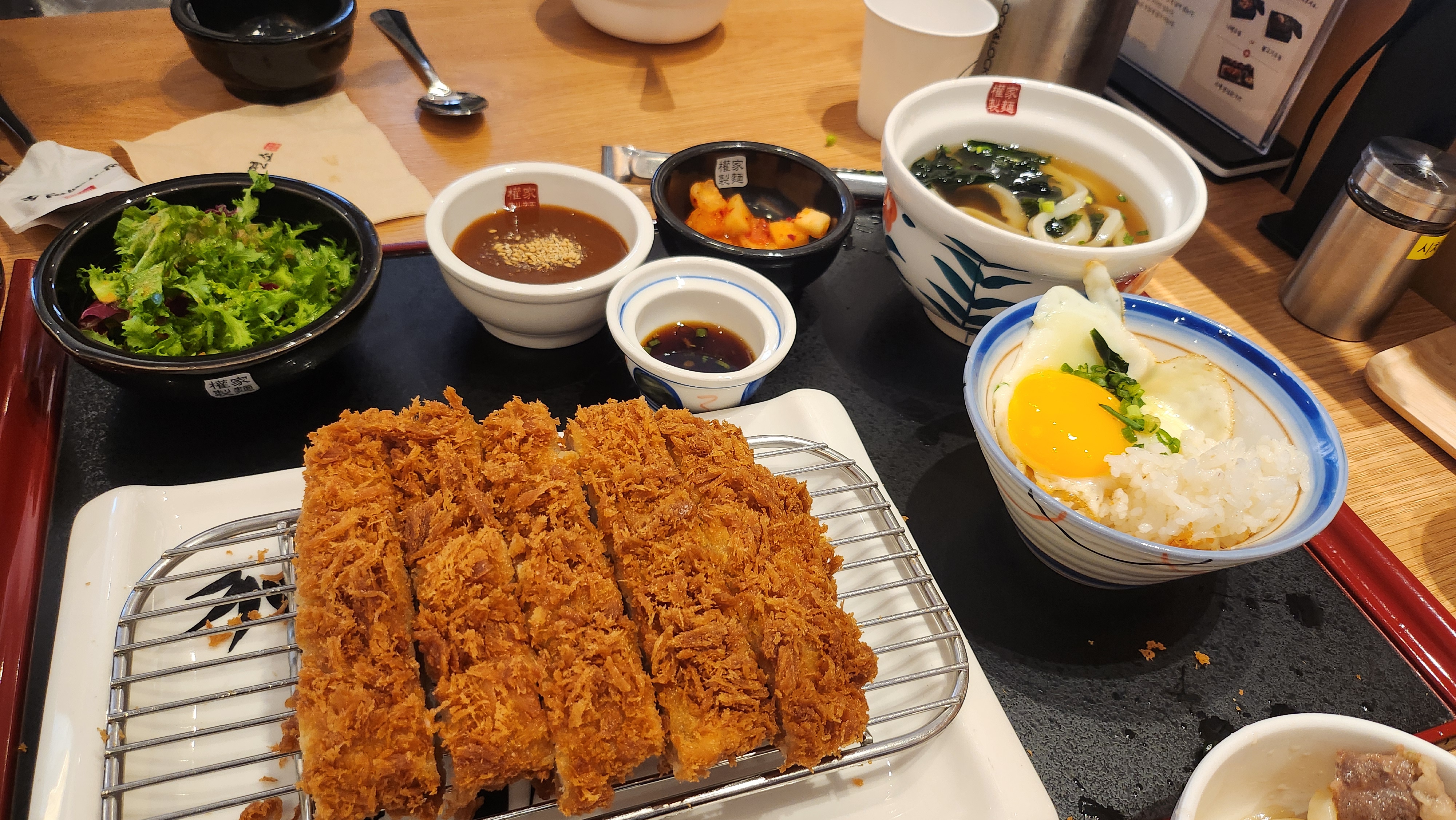 어떤 메뉴를 시켜도 맛있어요 - 불당동 맛집 권가제면소 천안불당점