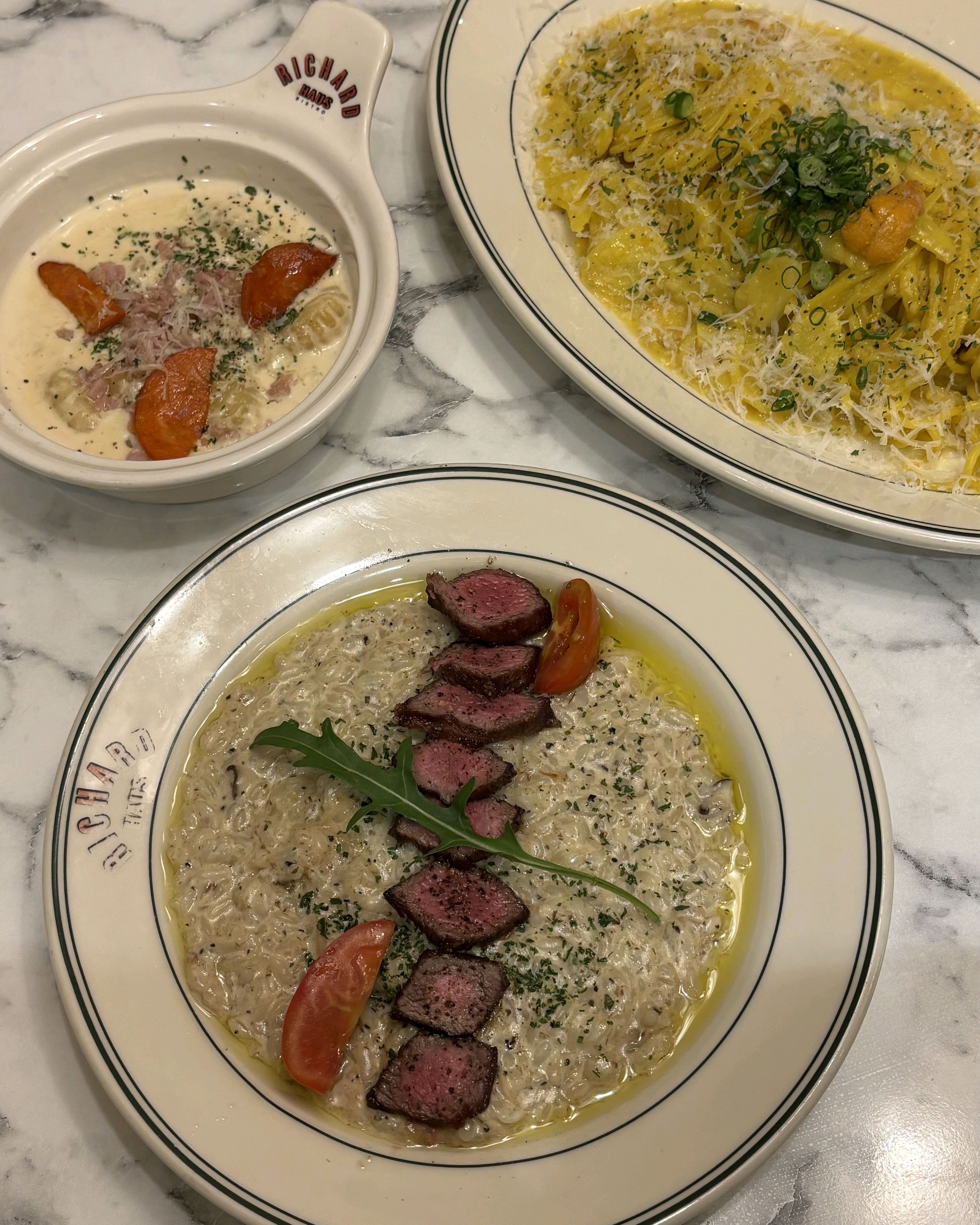 항상 즐겨오던 리차드 하우스 오랜만에 왔는데도 여전히 맛있네요 치즈크림뇨끼는 처음 먹어보는