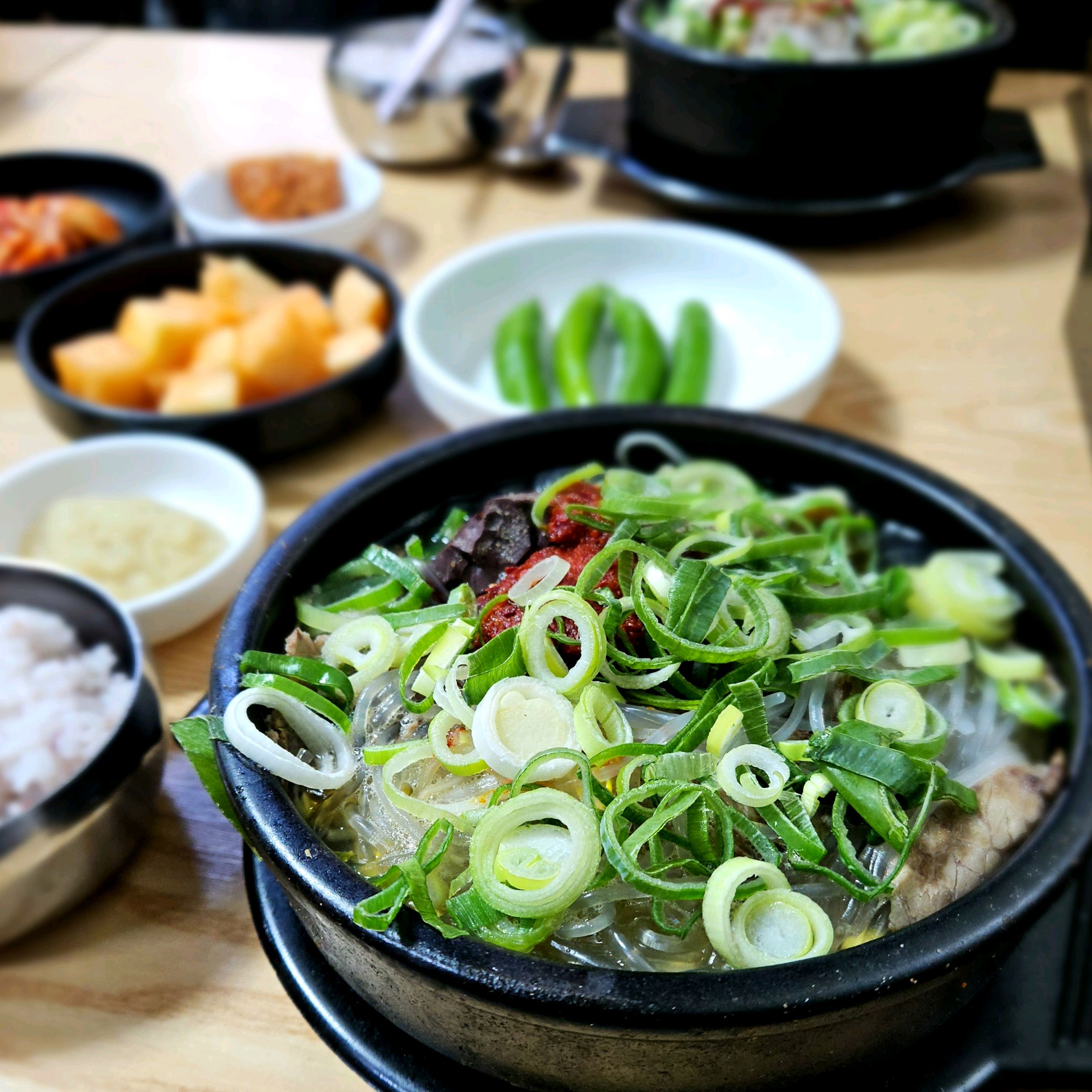 가격 저렴하고 맛있네요! - 제주 맛집 은희네해장국