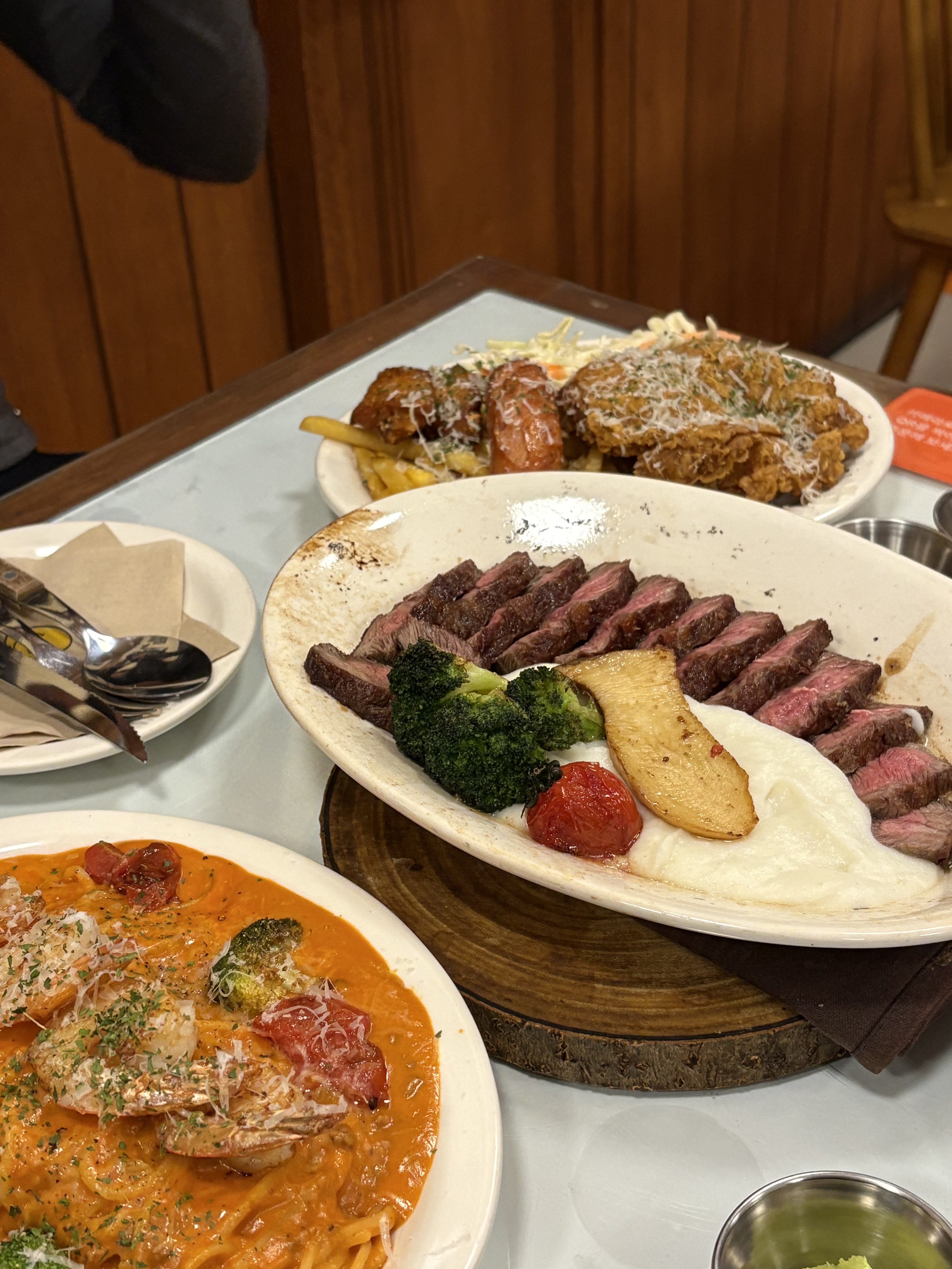 양도 엄청 많구 간도 적당해요! 맛있게 잘 먹고 갑니당 - 불당동 맛집 오렌지블루스 천안점