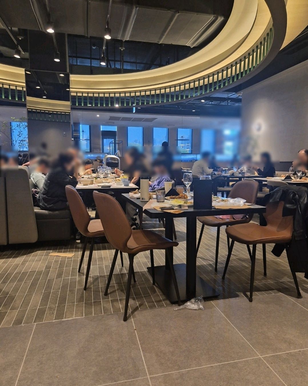 어린이날 어버이날 맞아 룸예약하고 방문했습니다 - 고덕동 맛집 빕스 강동아이파크더리버점