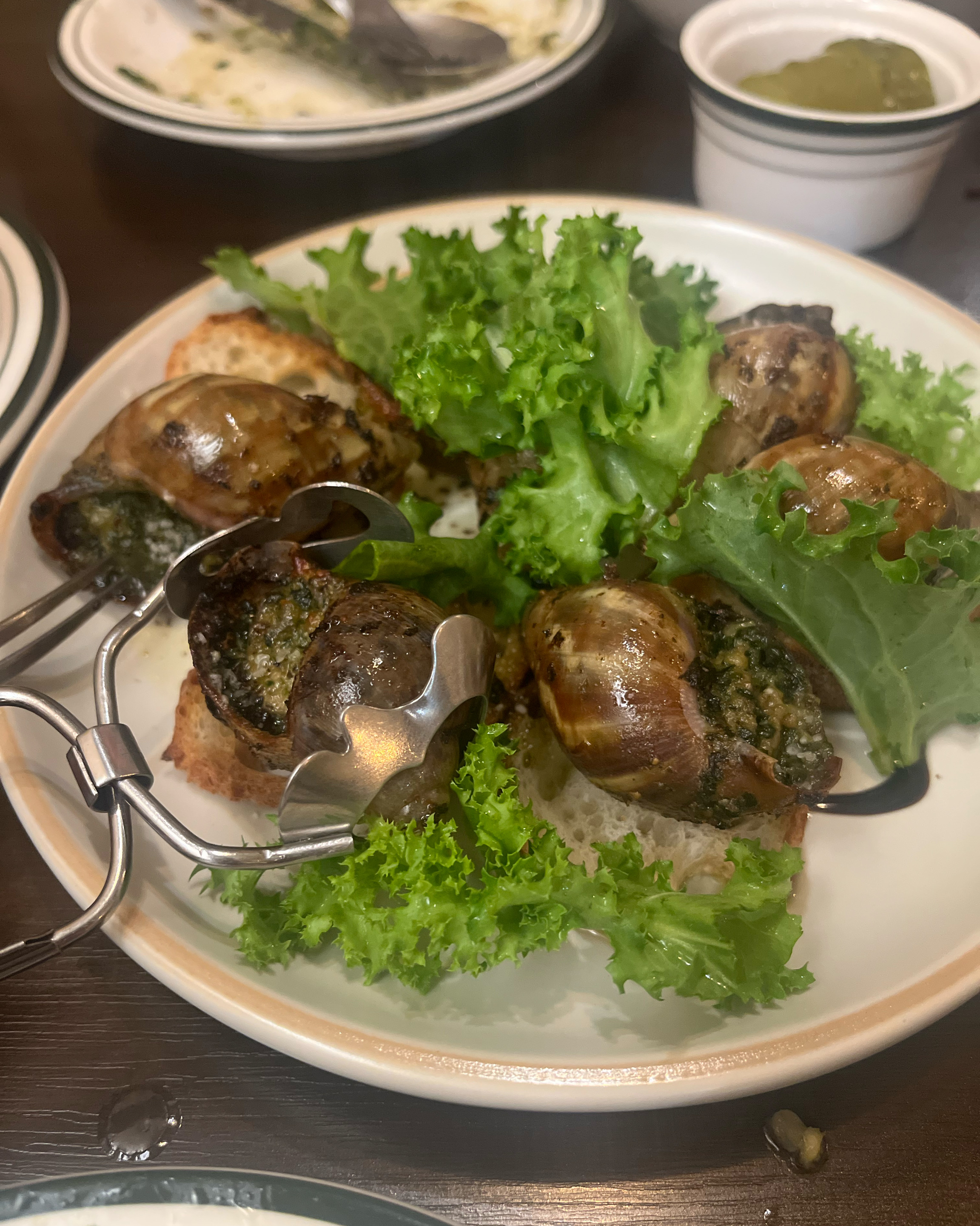 어니언스프 뿔레호띠가 특히 너무 맛있었어요 가격대도 좋고 분위기도 아늑해요~ 담에 또 오고