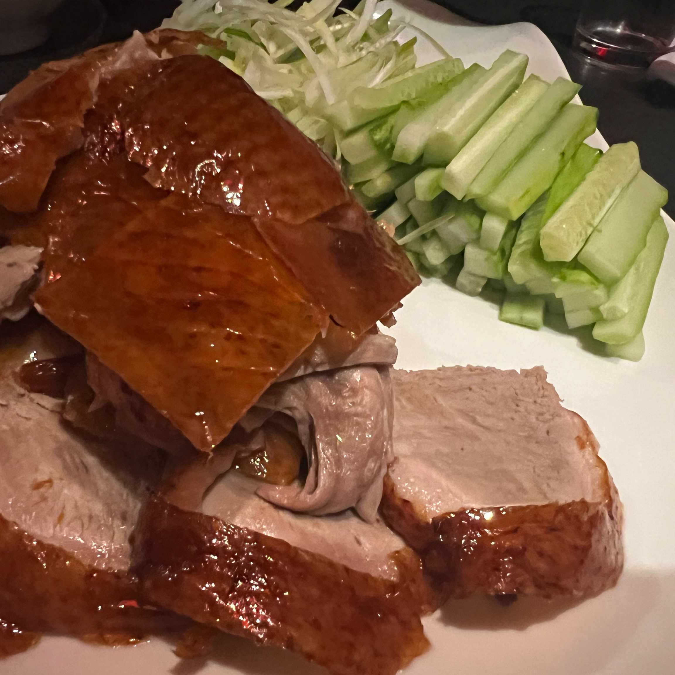 오리고기 진짜 맛있네요! 껍질은 과자처럼 바삭하고 고기는 부드러워요~쌀쌀한 날씨에 마라탕