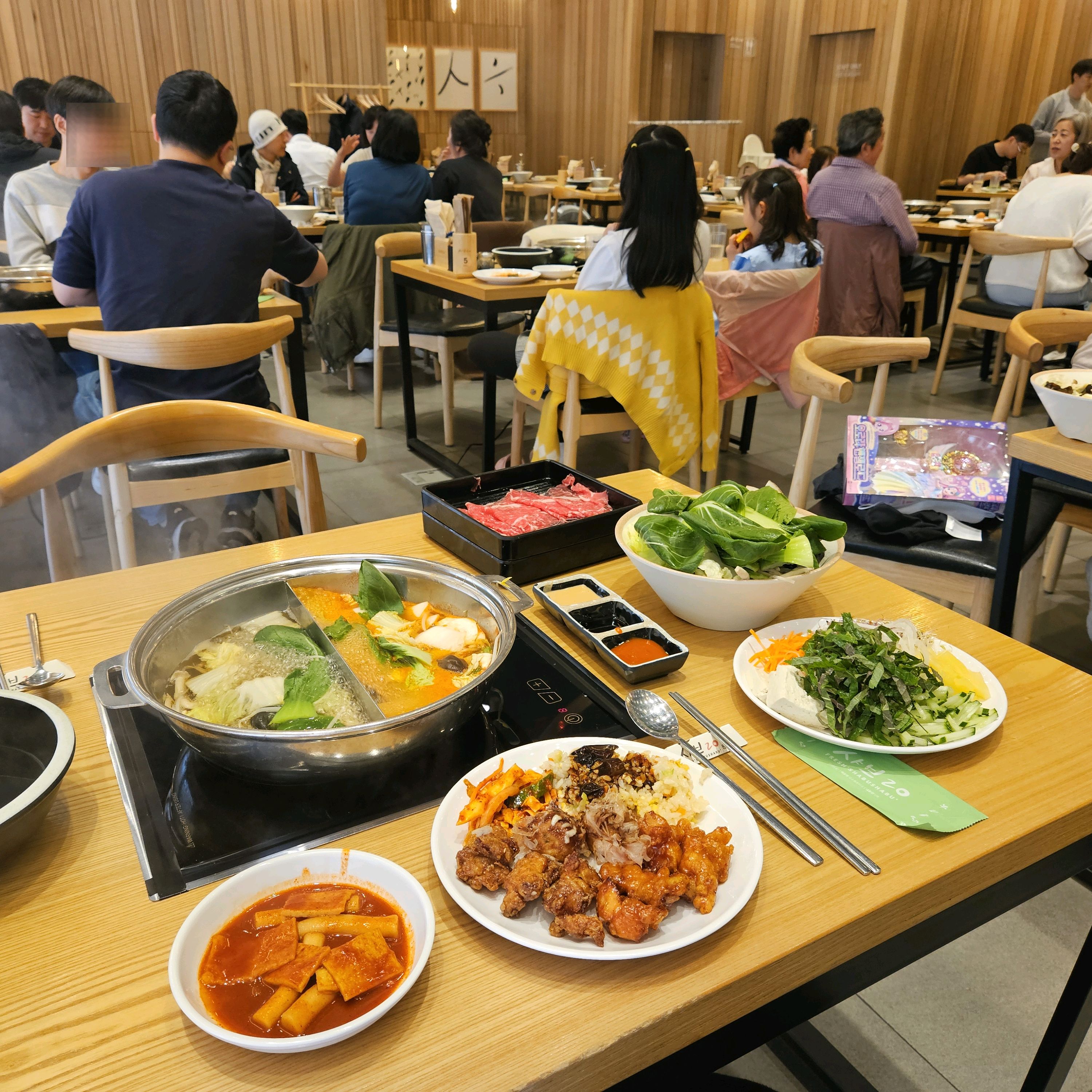 넘맛있어요 가성비 짱 고기 6접시 먹었네요ㅋㅋㅋ 소고기로 많이먹고 돼지고기는 한접시 먹어봤