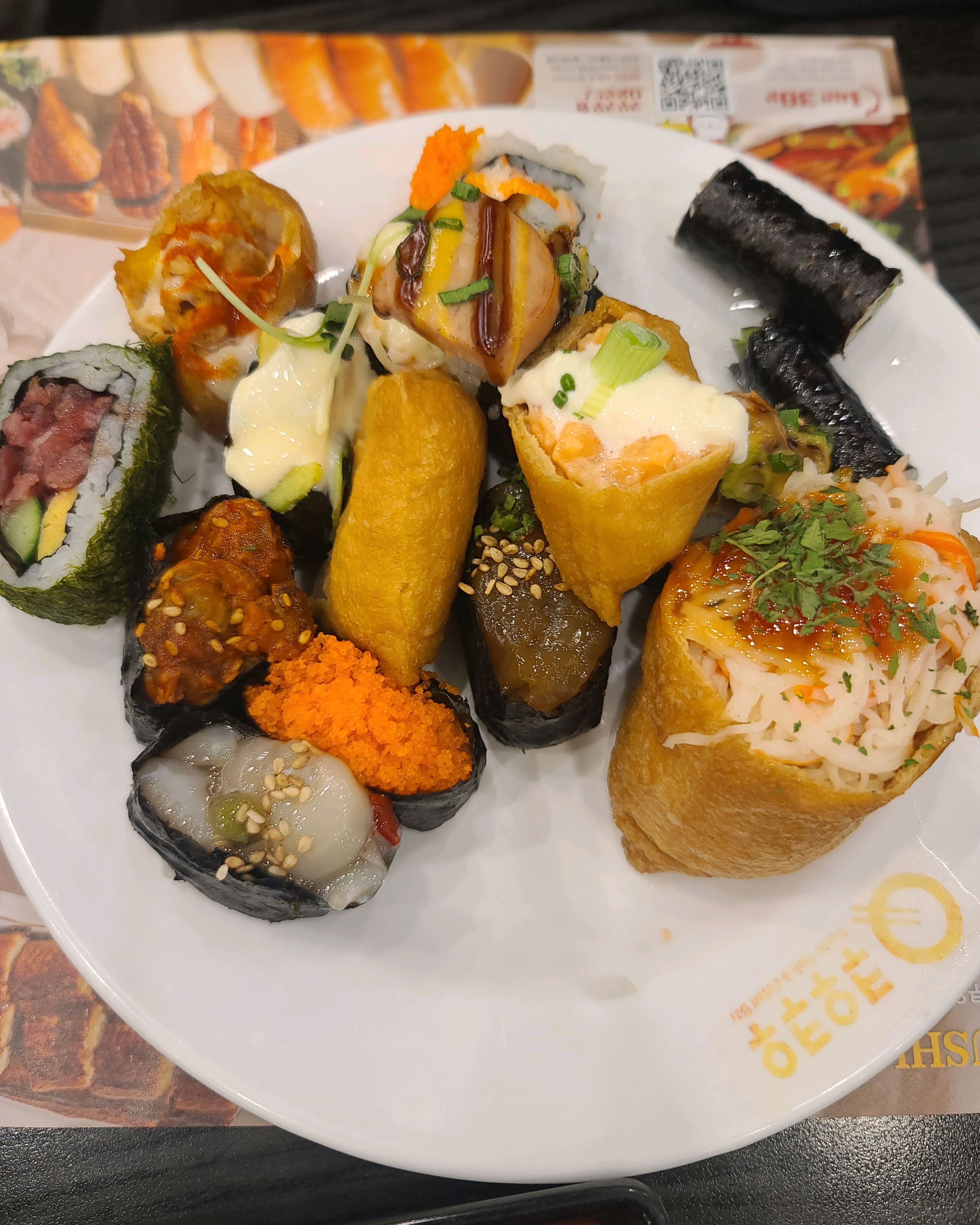 초밥 밥 양이 많지 않아서 좋음. - 인천 맛집 쿠우쿠우 부평점