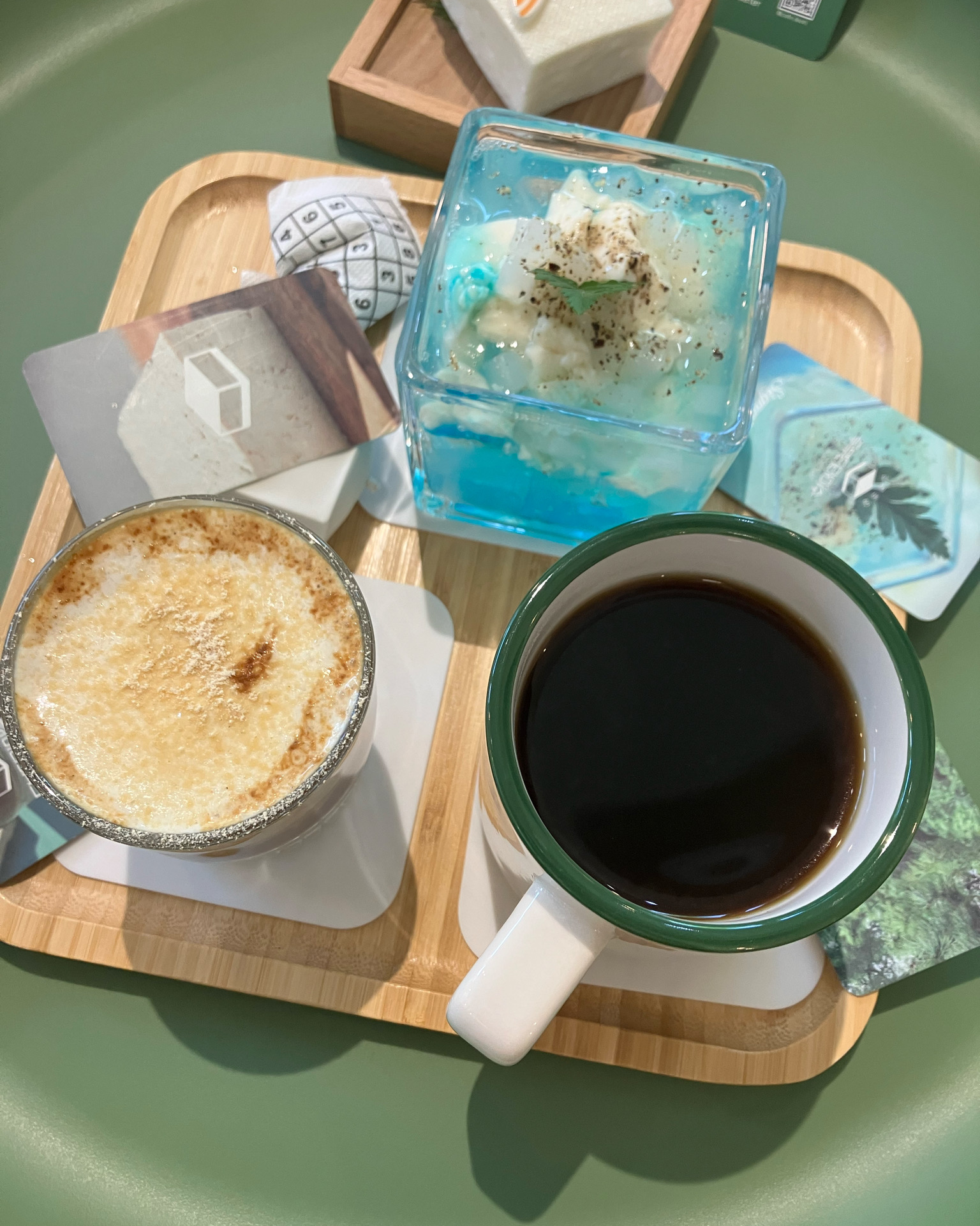 사장님이 친절하시거 디저트가 정말 예쁘네요! - 경포대 맛집 강릉초당두부티라미수