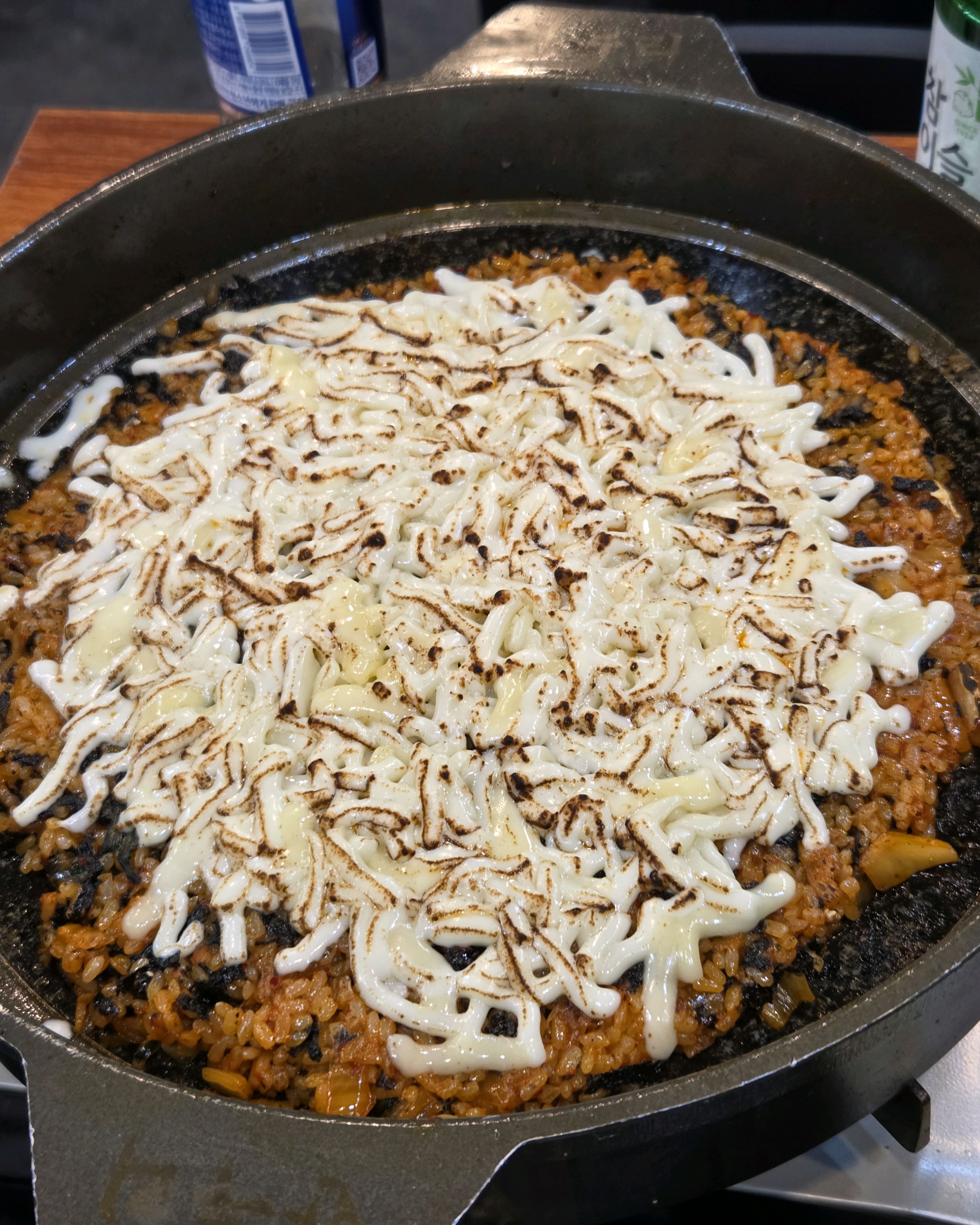 볶음밥에 치즈는 꼭 추가해서 드세용^_^ 복음밥 존맛탱입니다 모듬 세트 먹었는데 양도 많아