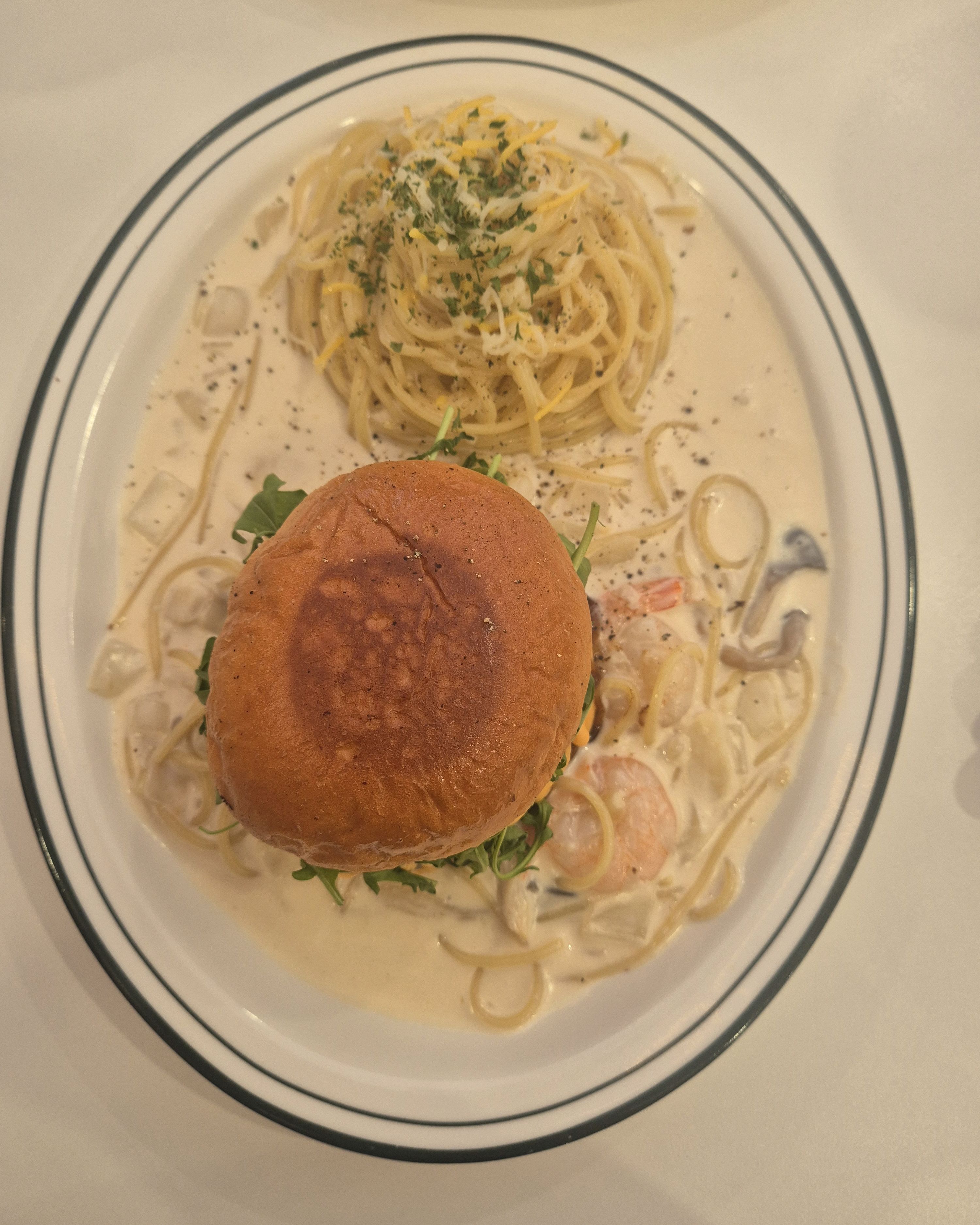 오랜만에 랑이랑 점심 먹으러 와서 맛나게 먹고 갑니다. - 불당동 맛집 선스토랑
