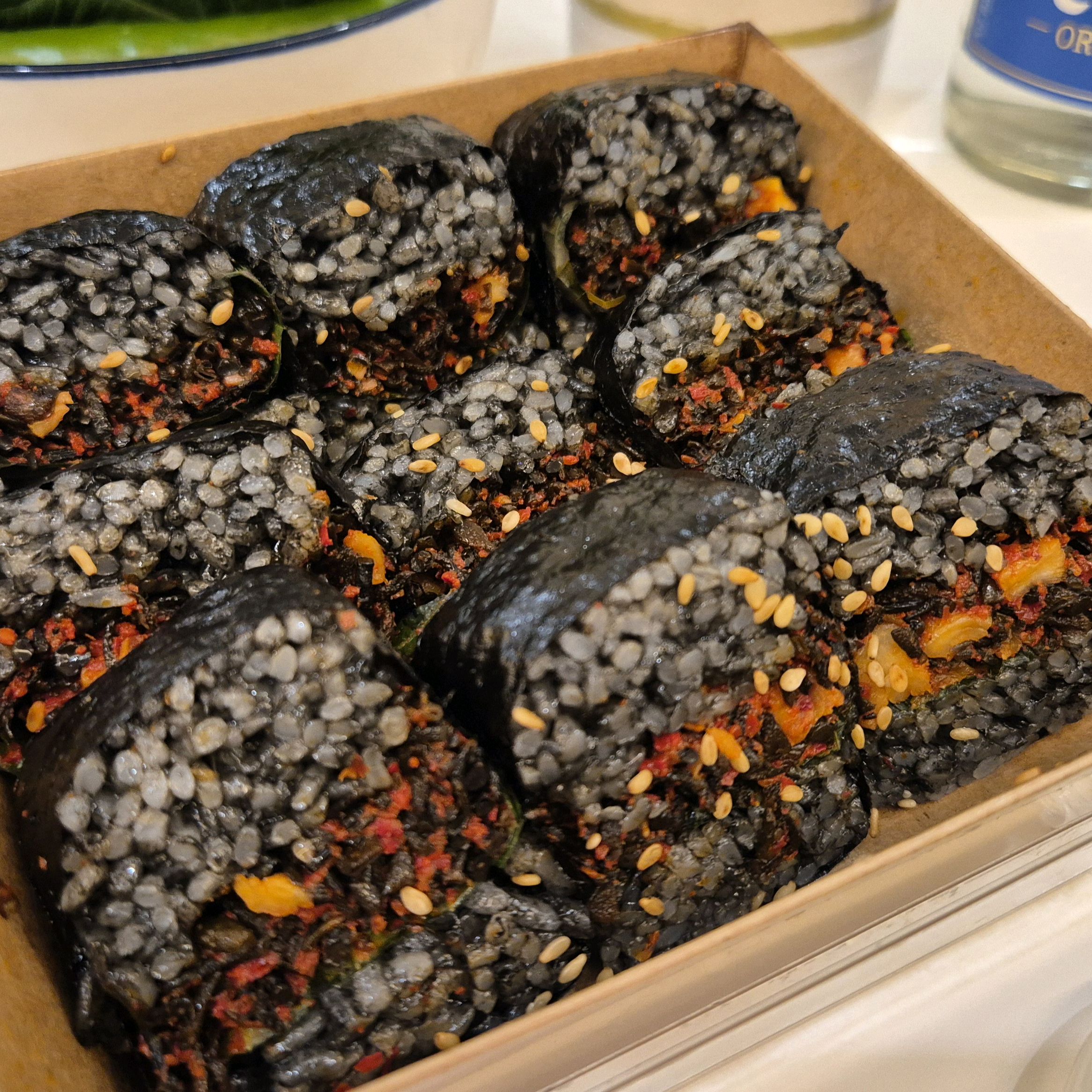 숙소가는 길에 궁금해서 포장하러갔는데 - 제주 맛집 해녀김밥 본점