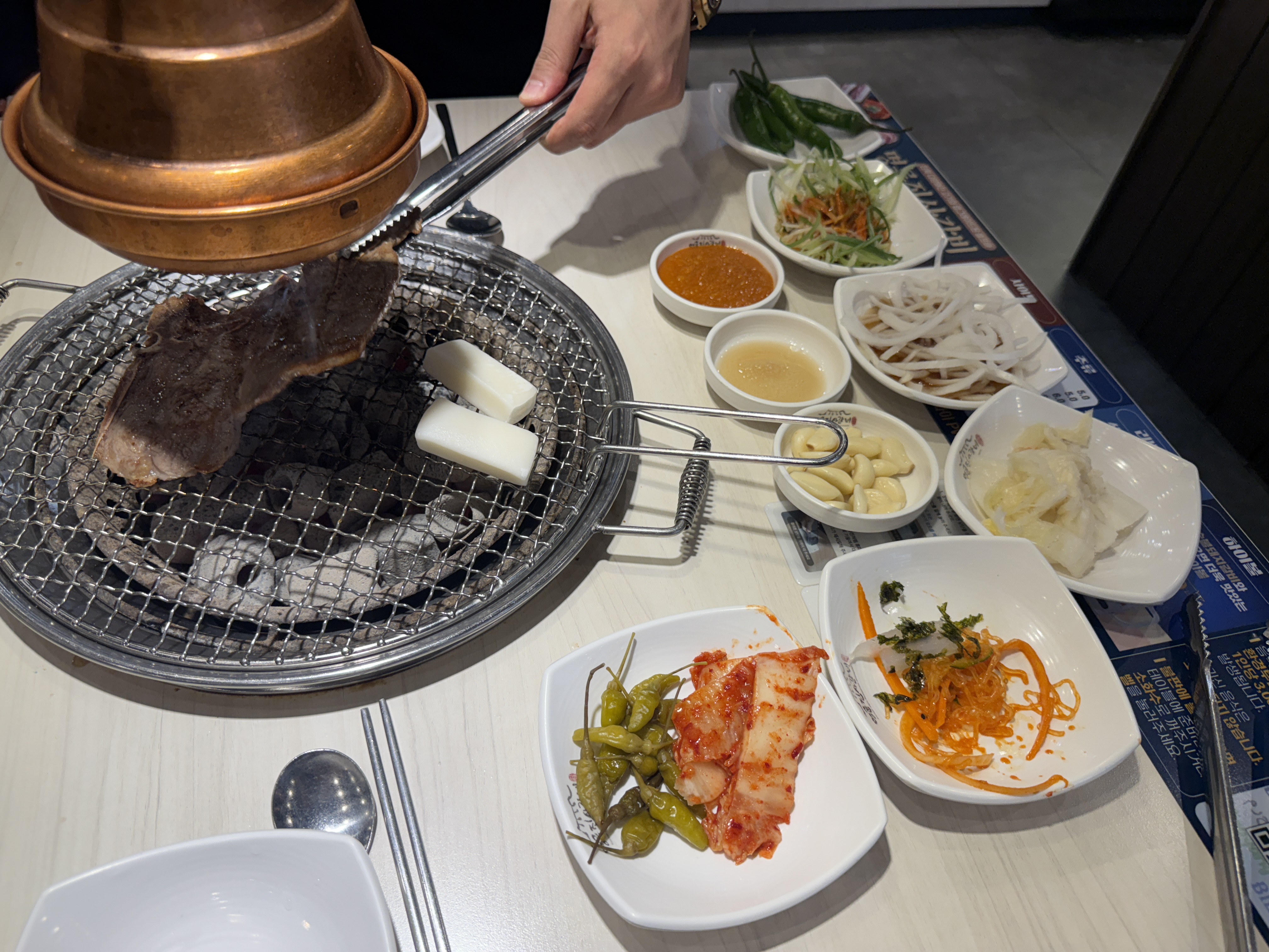 남틴이랑 첫끼로 명진사 ♥️ 우리동네 맛집이에요 ㅎㅎ 식당이 엄청 깔끔하고 사장님들도 친절