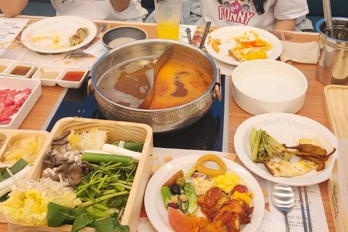아이들이 어디서 봤는지 샤브올데이 꼭 가보고싶어했는데 광주에는 남구에 딱 하나있어서 거리상