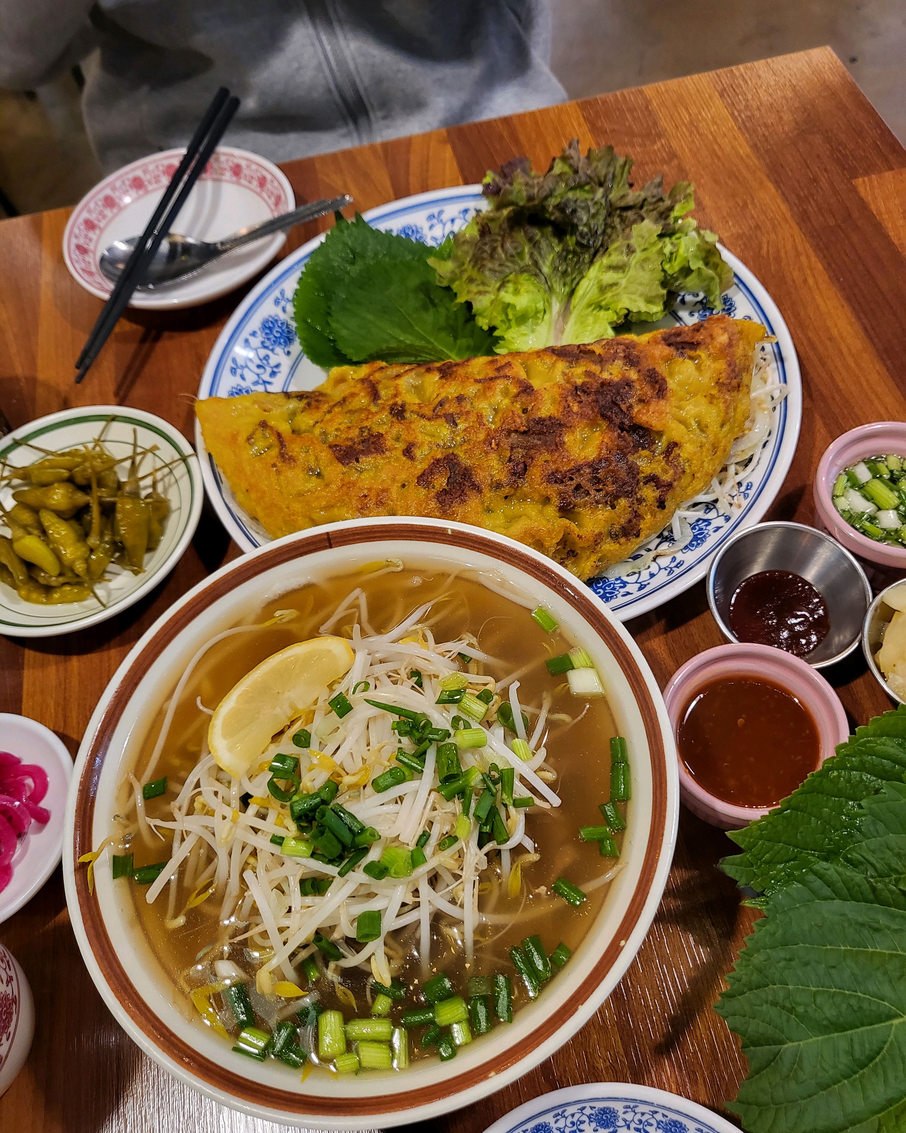 아무리 돌아다녀봐도 여기만한 베트남음식점 못봐써요 제 입엔 여기가 젤 맛이써요 - 불당동 맛집 하노이키친1817