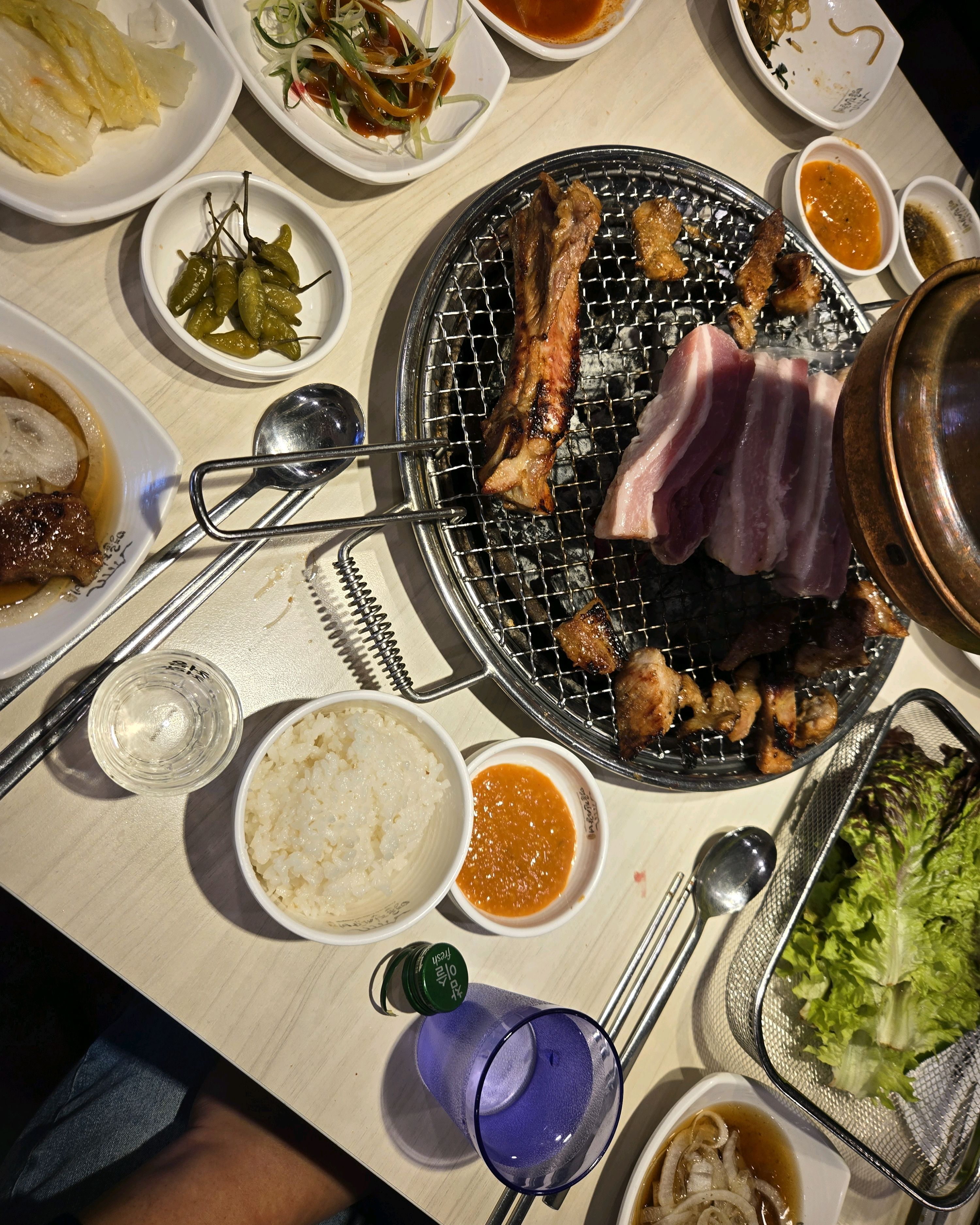가족모임으로 방문했습니다. 직원분들 친절하시고 좋아요. 가족외식 즐겁게잘하고 식사도 맛있게