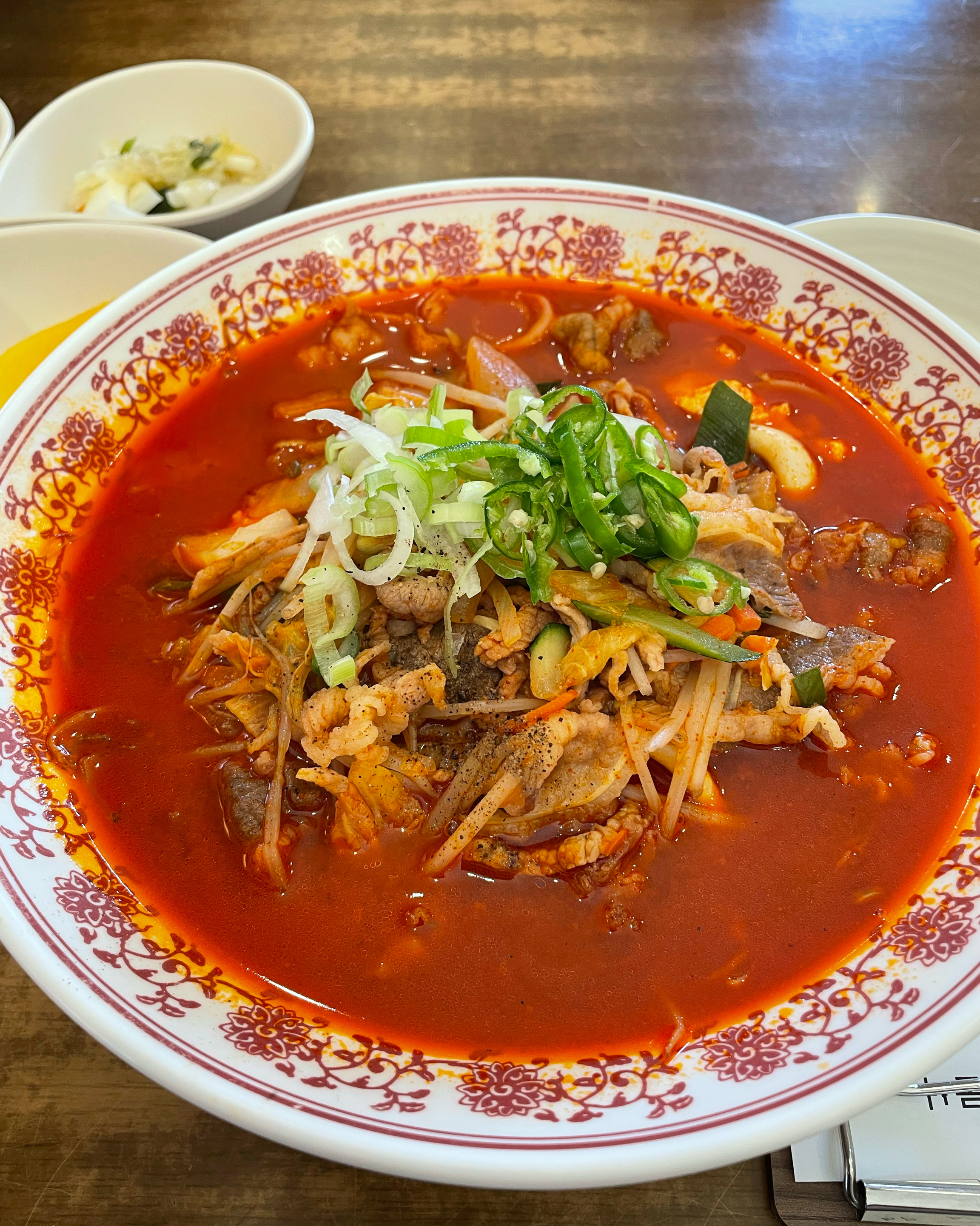 불향도 좋고 차돌의 맛이 느껴집니다 맵찔이가 먹기에도 많이 맵지않고 맛있어요!! - 경포대 맛집 강릉 하월당 초당짬뽕순두부