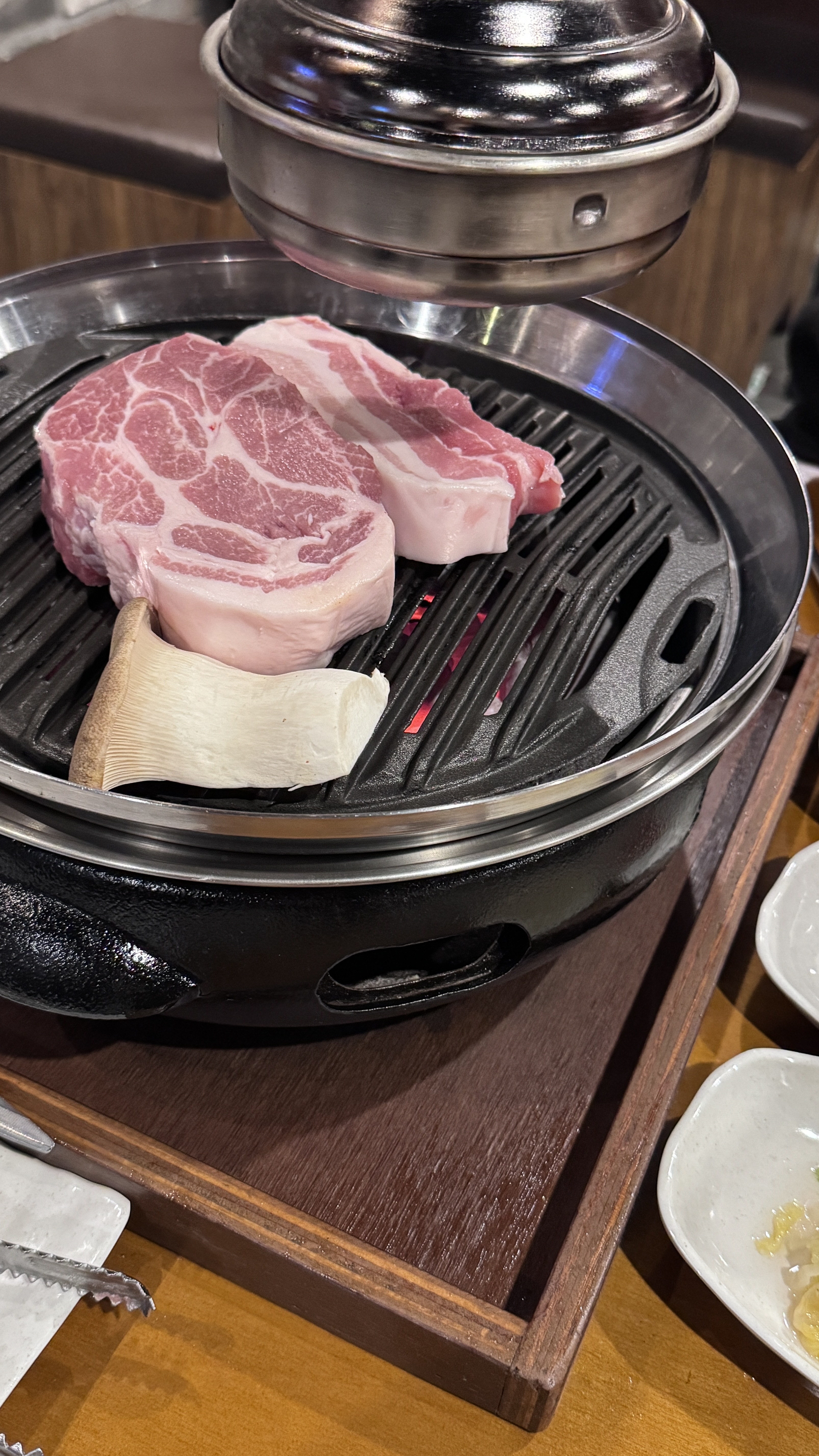 고기도 맛있었고, 구워주셔서 데이트 할 때 편하게 즐길 수 있어서 좋았습니당 !! 💓 - 아바이마을 맛집 굽탁 속초엑스포 본점