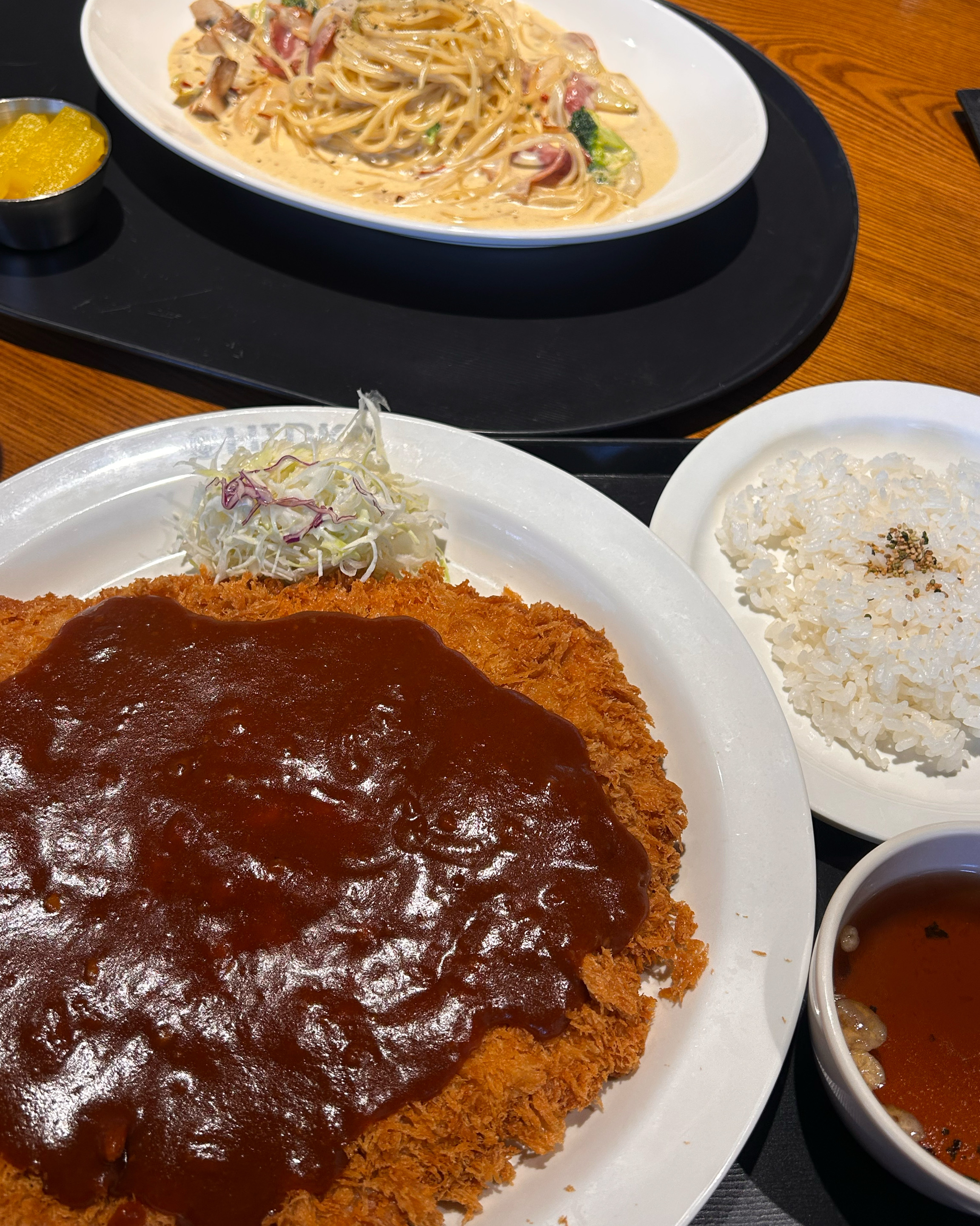 여기 성수 홍익돈가스는 처음 와보는데 - 성수 맛집 홍익돈까스 성수직영점