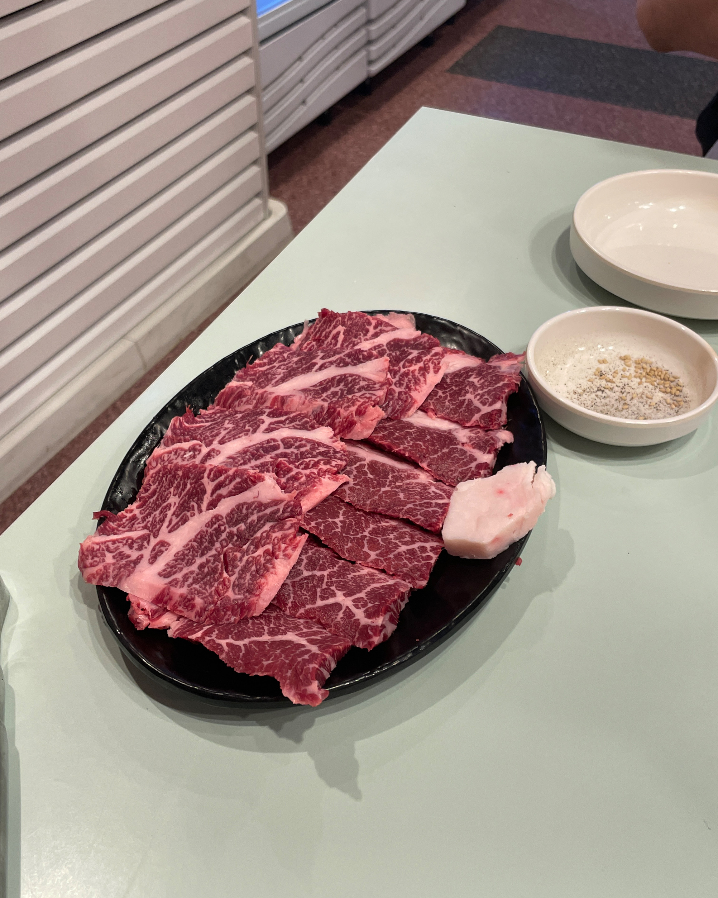 솔직히 상상 이상이라 놀랐어요 - 불당동 맛집 꾸석지돌판한우 천안신불당점