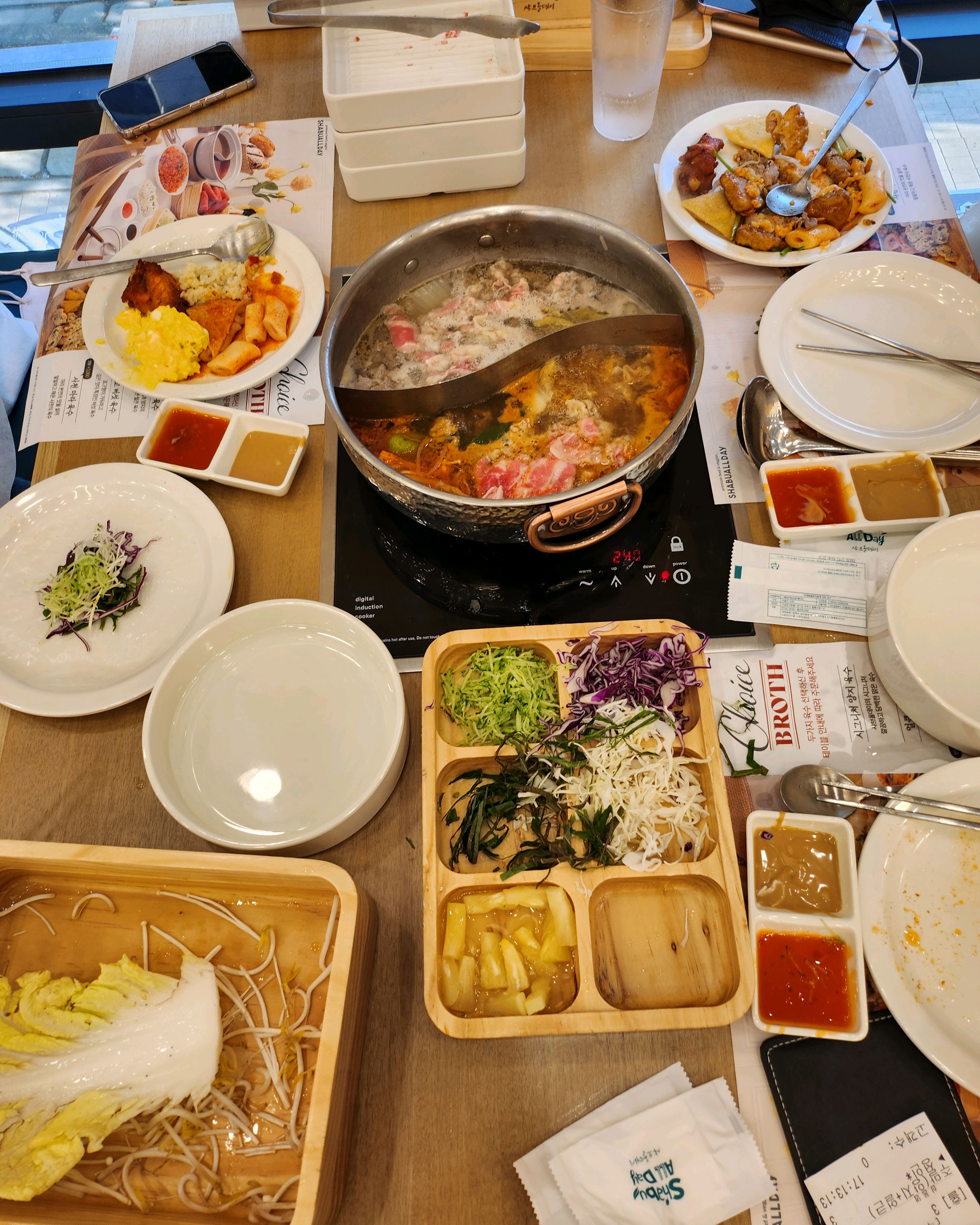깔끔하니 좋네요. - 위례 맛집 샤브올데이 위례점