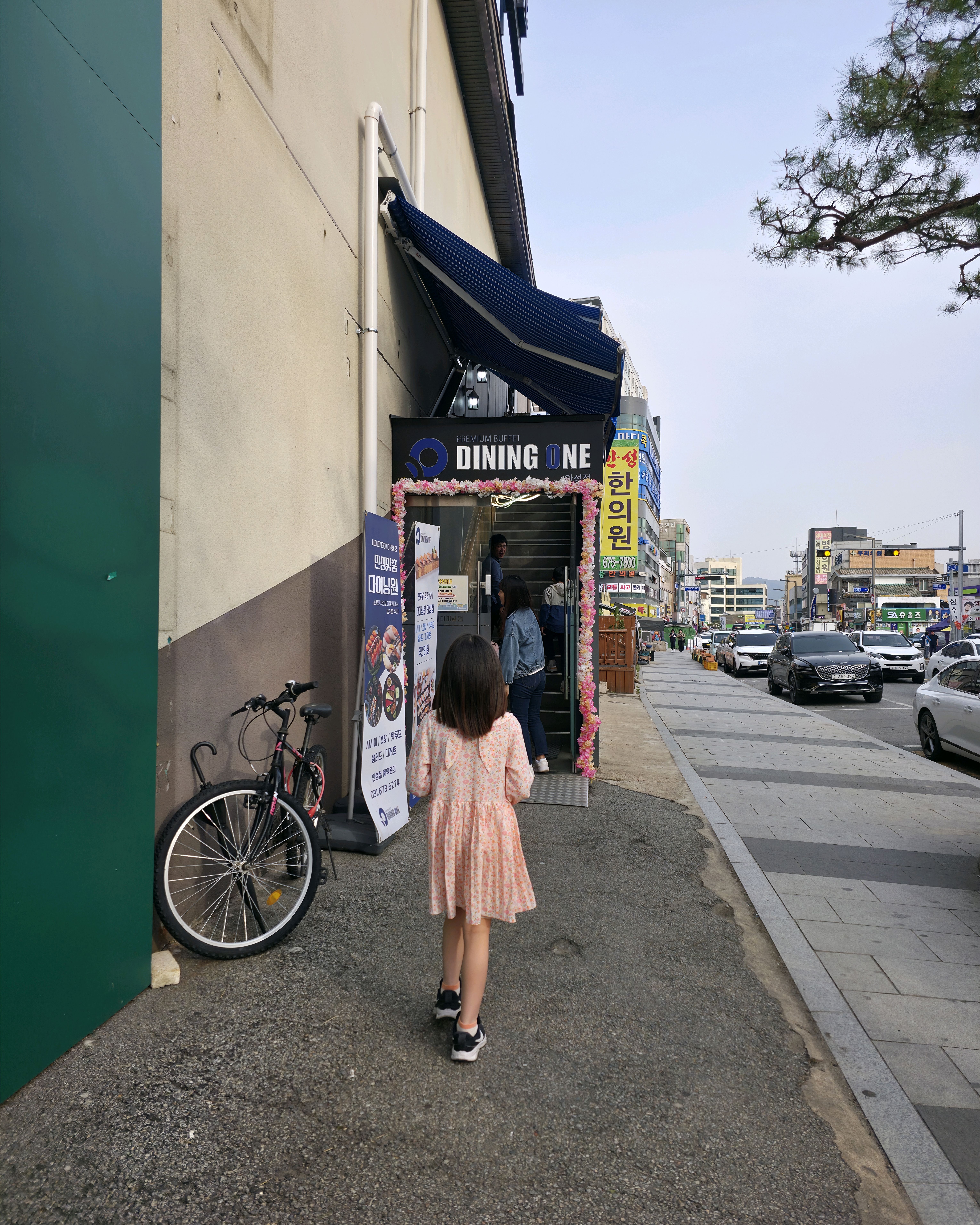 안성 다이닝원은 초밥부터 한식, 디저트까지 다양하게 즐길 수 있는 뷔페예요. - 안성 맛집 다이닝원 안성점