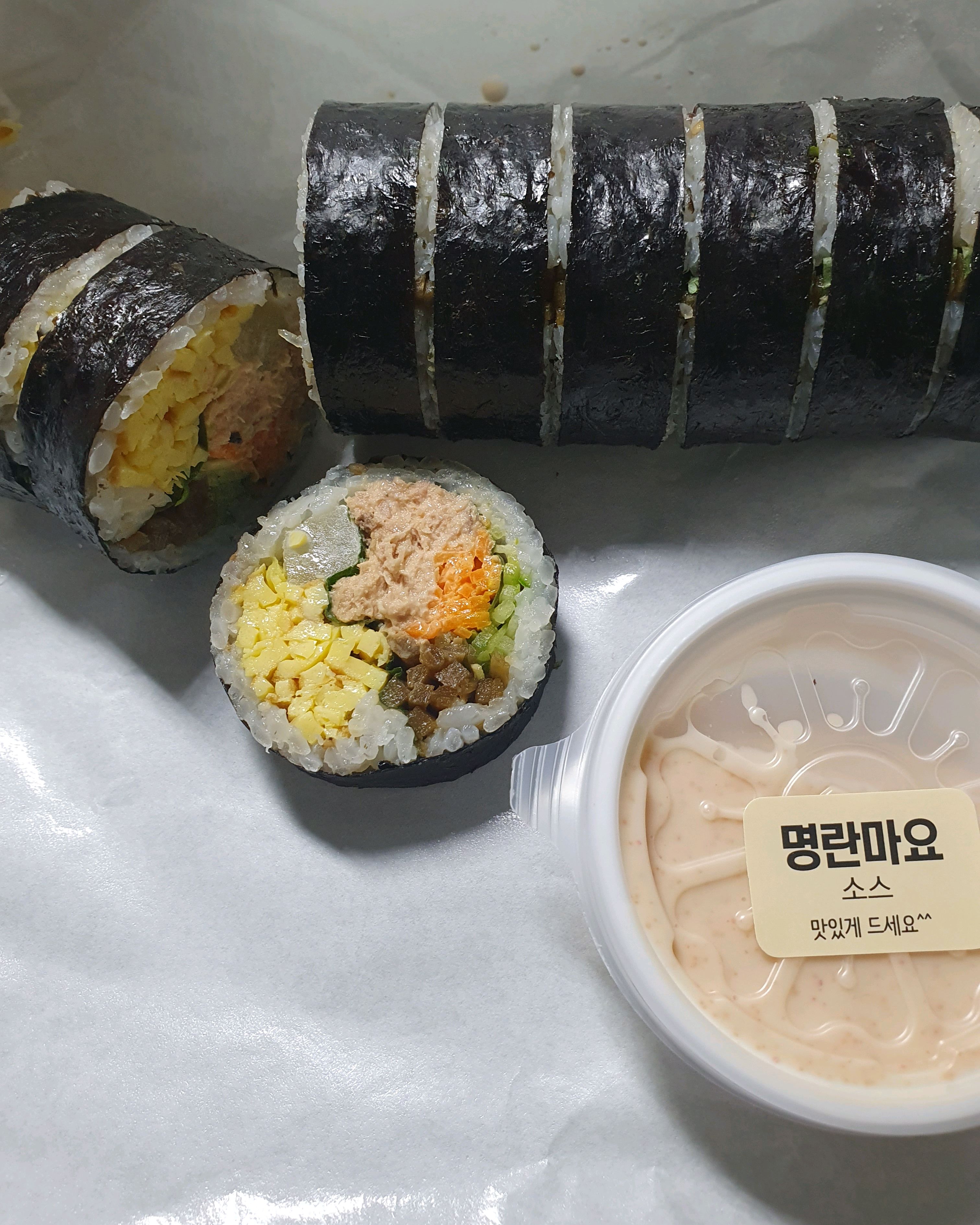 오랜만에 생각나서 네이버로 미리주문해서 도착하자 마자 바로 받고 집에서 먹었어요 ㅎㅎ 명란