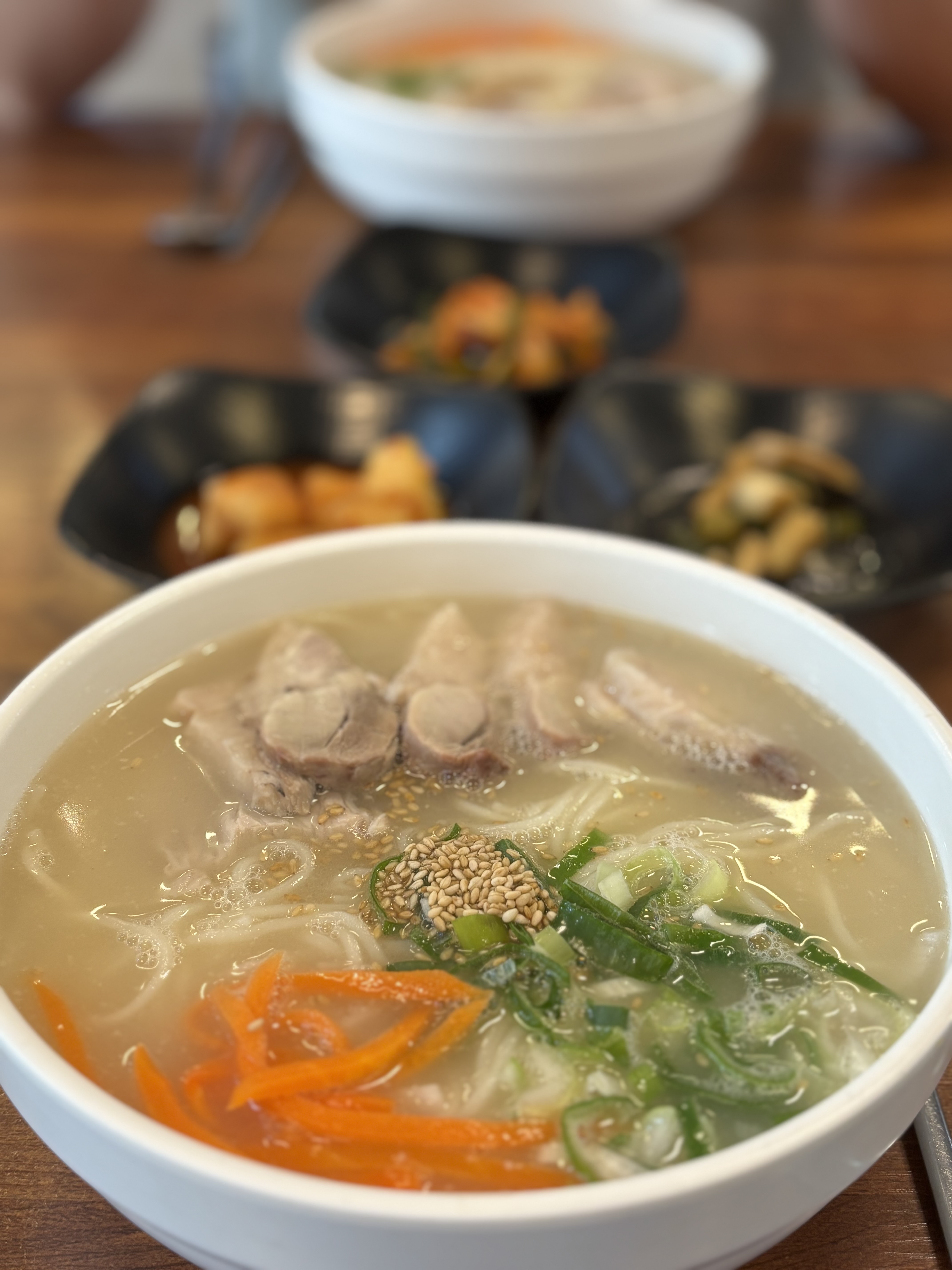 국물이 진하고 맛있어요 - 제주 맛집 국수마당 본점