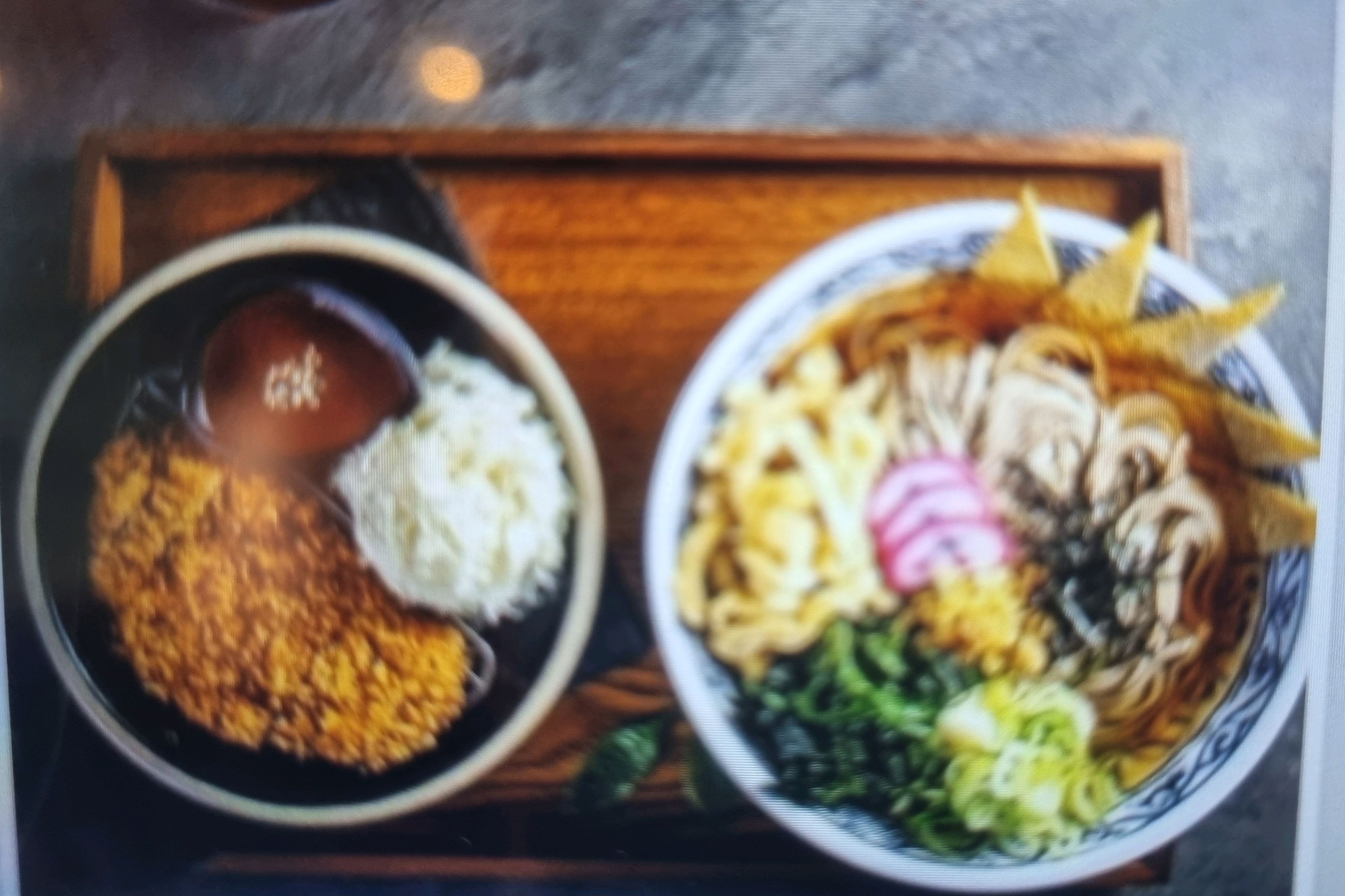 직원분들도 너무 친절하고 - 청남대 맛집 삼동소바 상당점