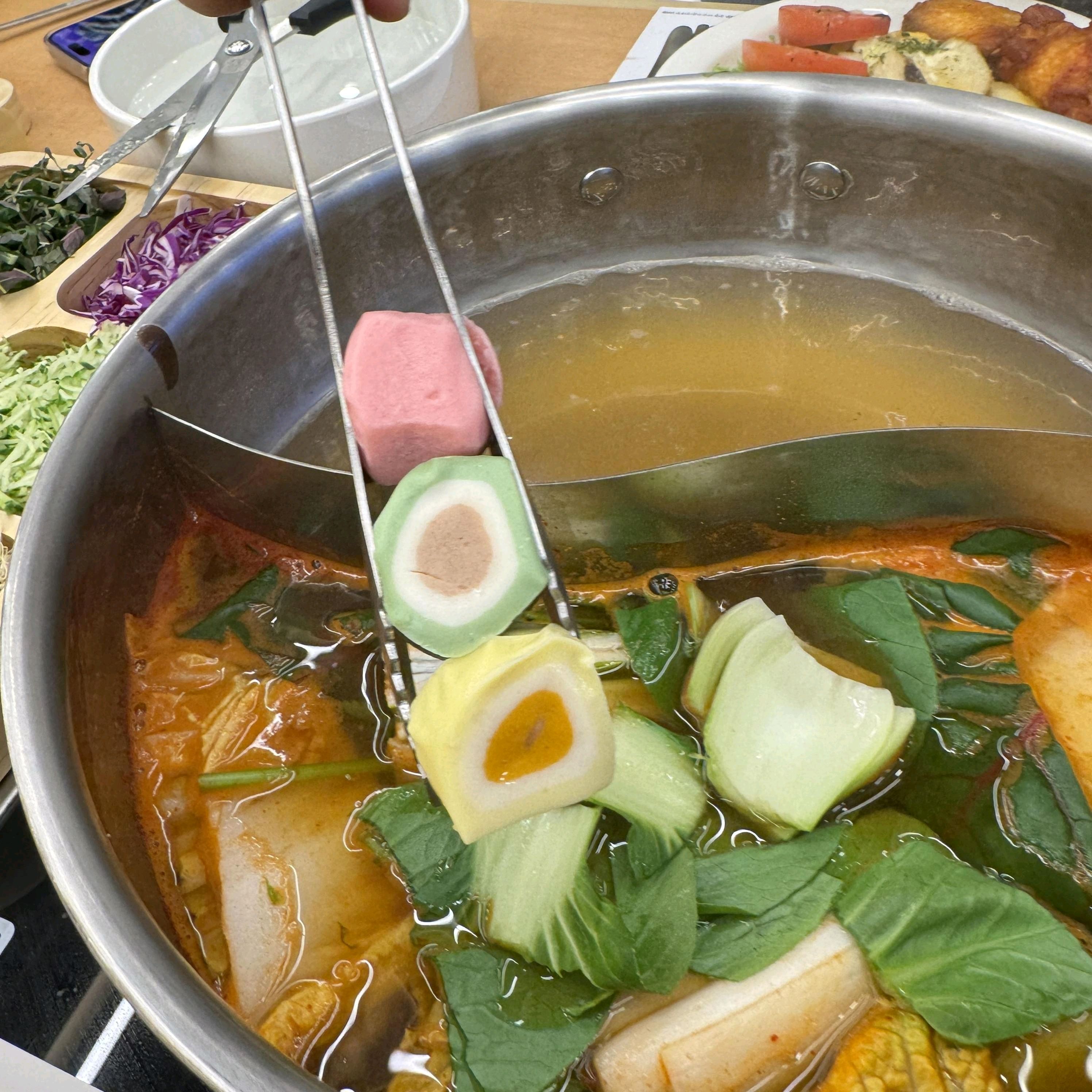 취향에 맞는 육수를 고를 수 있어서 좋았어요 본인 입맛대로 즐길 수 있어서 더 만족스러웠네