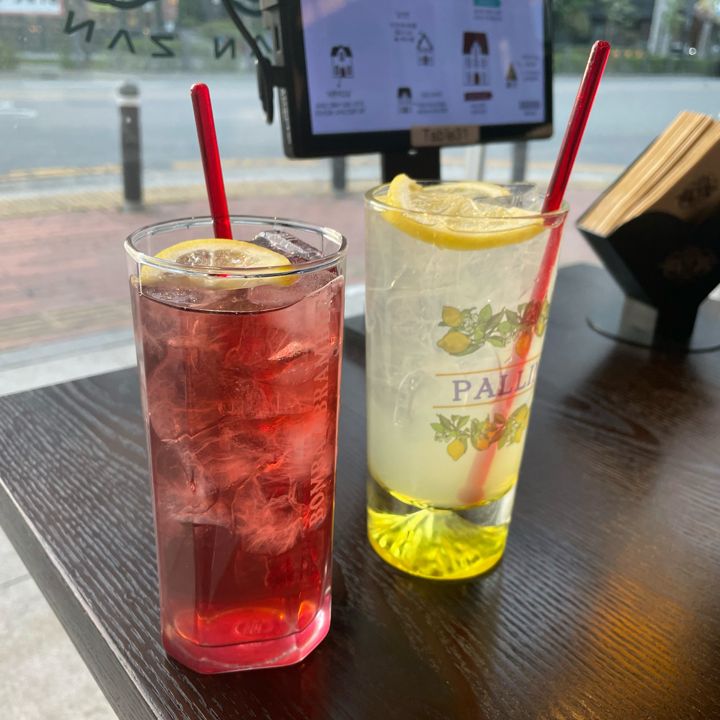 명란 좋아하시는 분은 명란구이 드셔보세요. 진짜 맛있어요!! 하이볼도 달고 알콜향이 별로