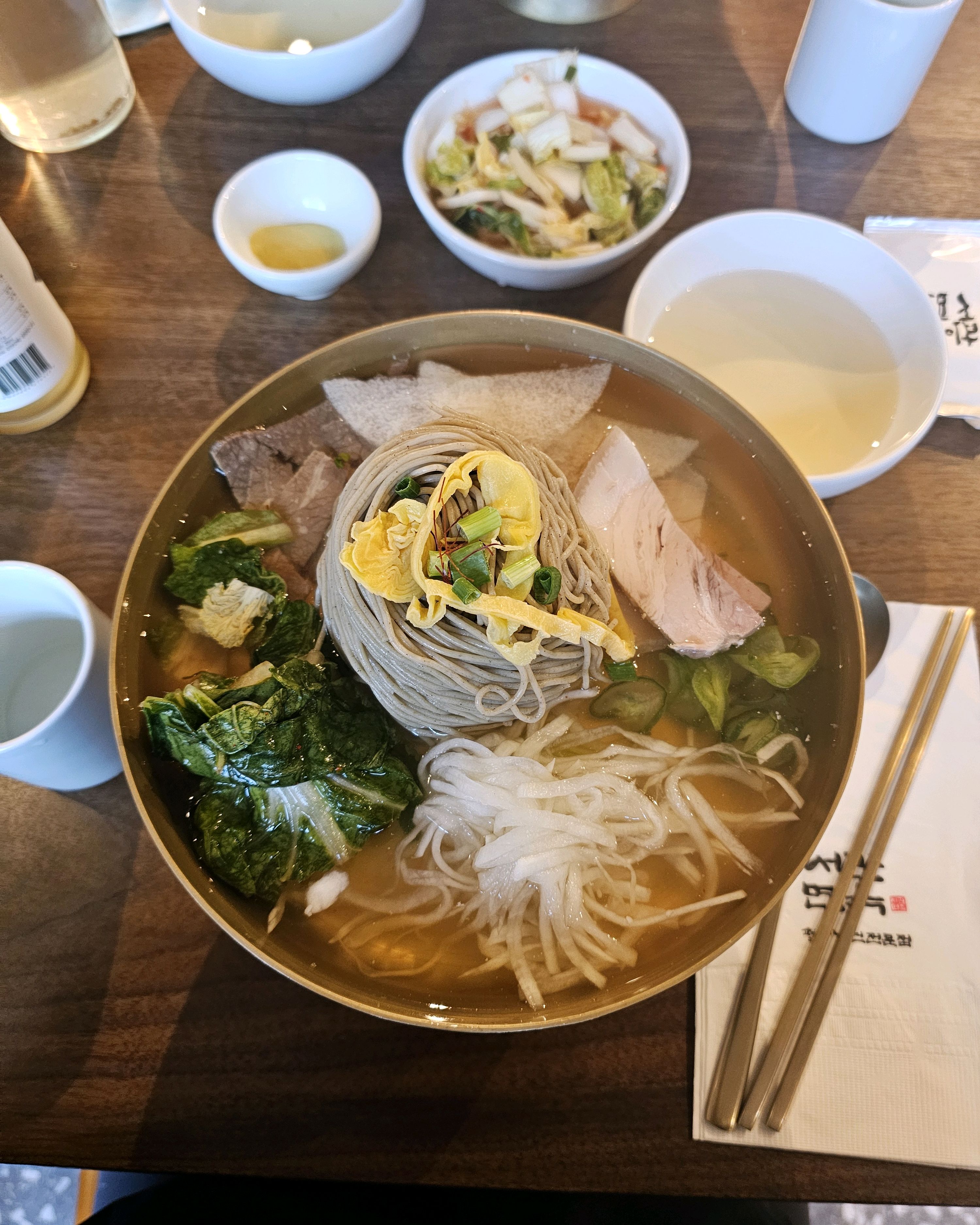 짱짱 진한 육수의 평냉! 한그릇만으로 가득차서 대접받는 느낌이 좋아요😍 - 서교동 맛집 서관면옥 홍대점