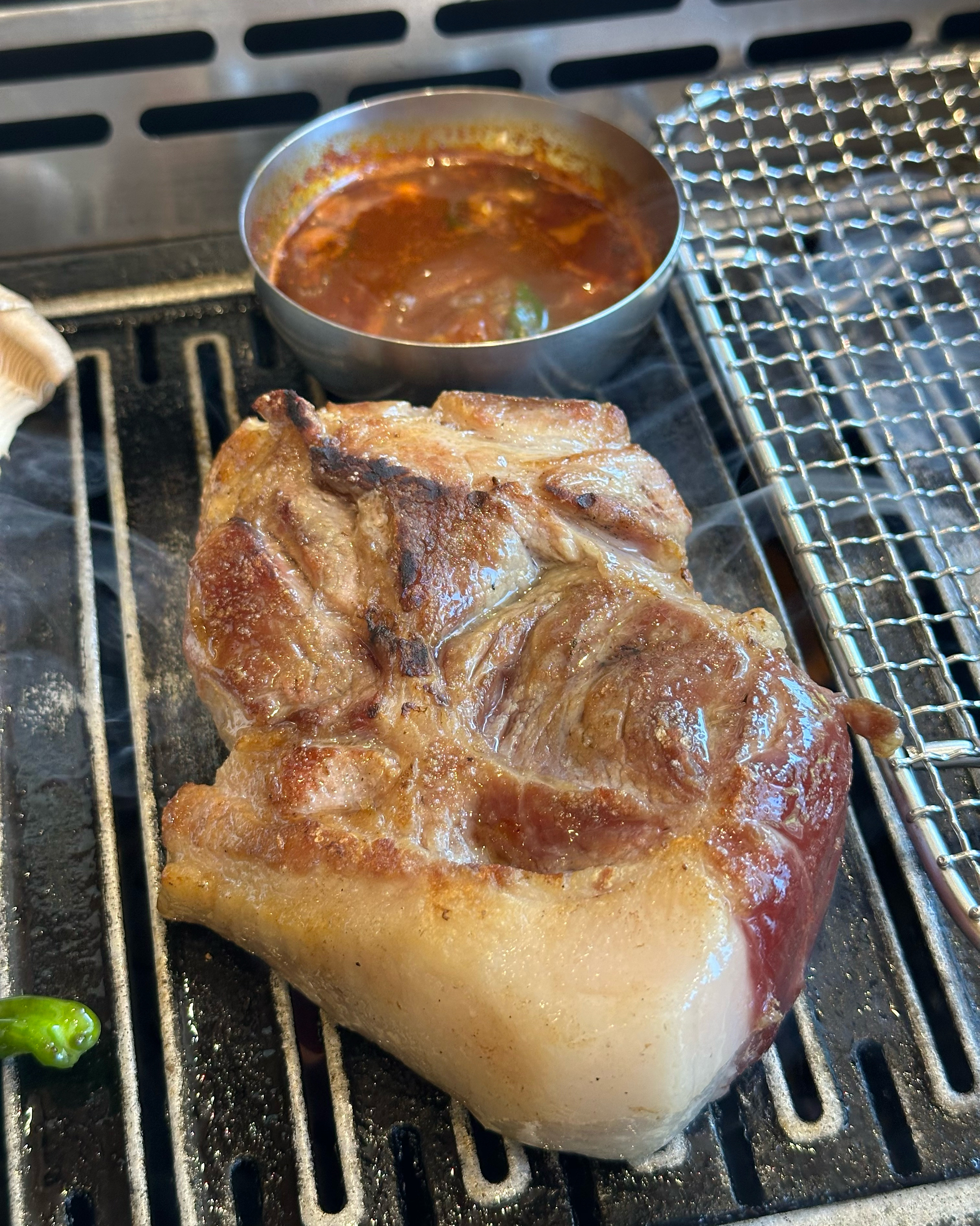 공항 근처에 흑돼지 맛집이 있다고 해서 방문했어요~ - 제주 맛집 화수목보리짚불구이 연동점