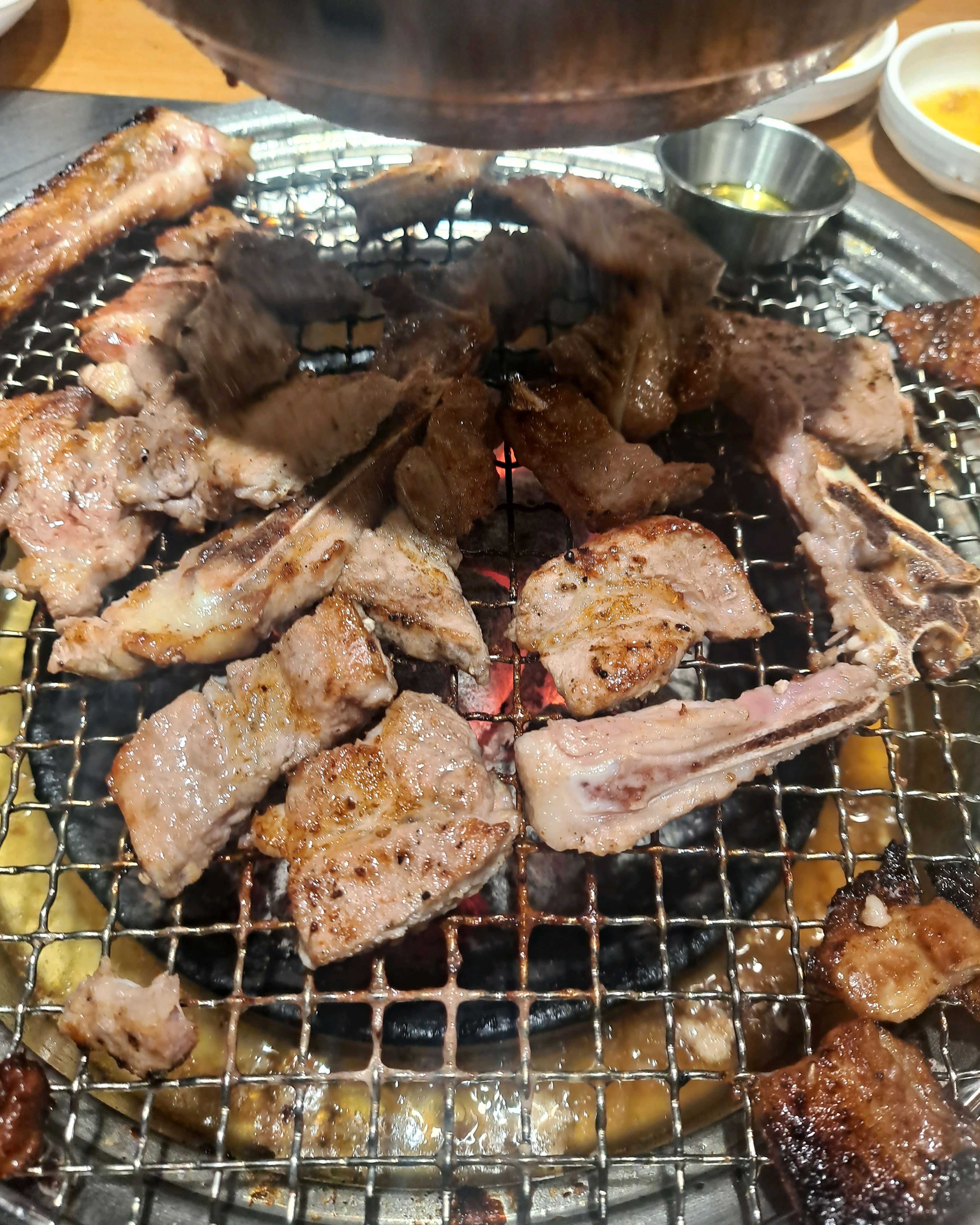 가족들과 함께 저녁 먹으러 왔습니다^^ - 금오동 맛집 명륜진사갈비 의정부금오점
