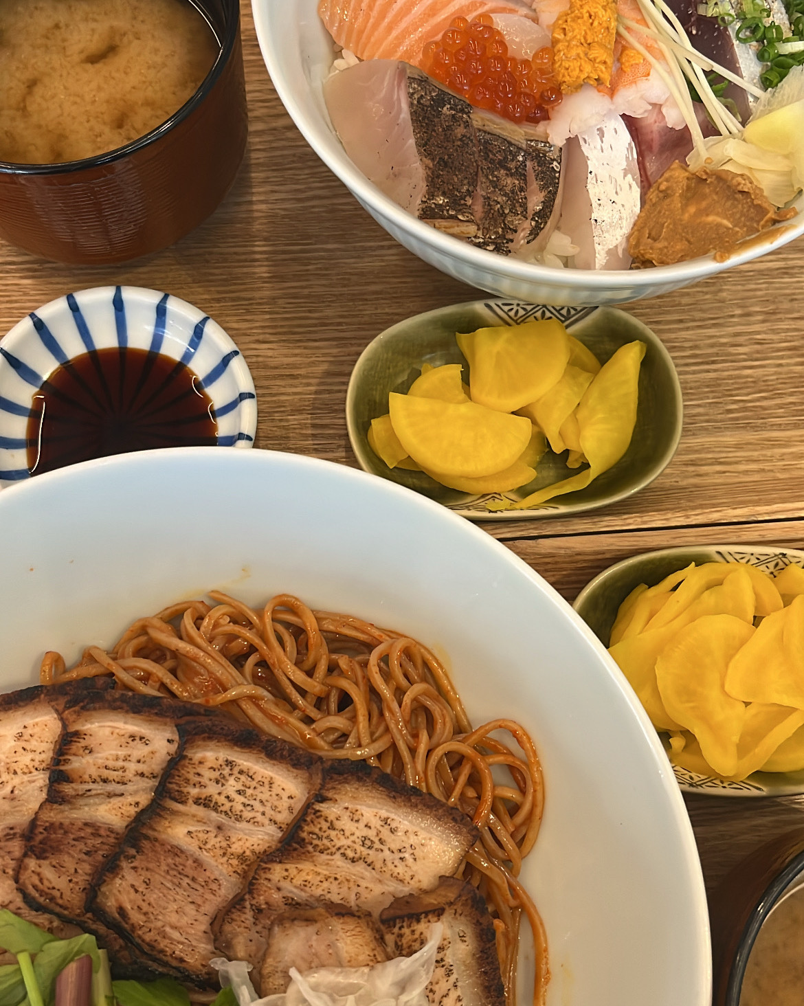 메밀 80 밀 20으로 자가제면 하신다고 하네요 소바 맛집이에요 !! - 압구정 맛집 미나미 도산공원점