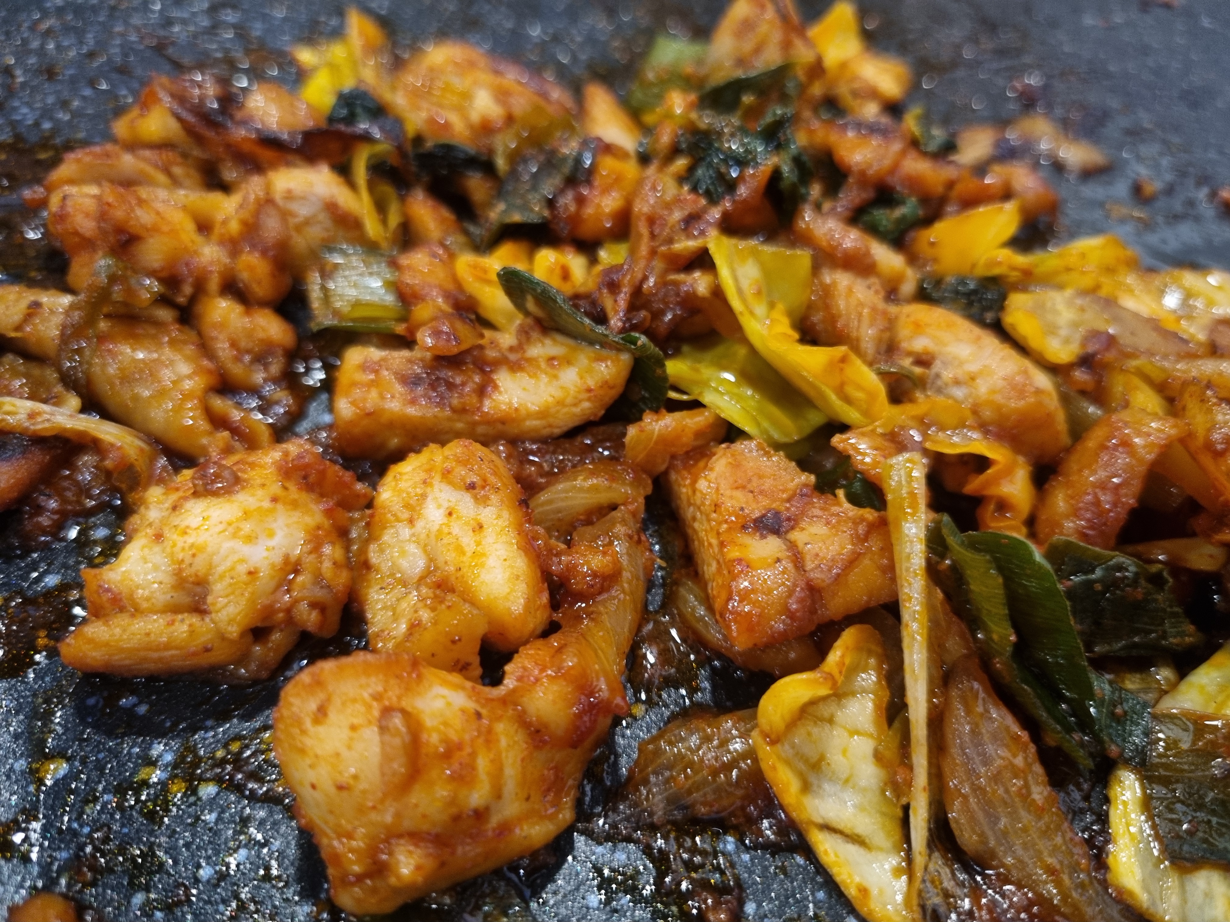 대전 여행왔다가 우연히 들어왔는데 역시 춘천닭갈비는 양념이 진리네요^_^/ - 대전 맛집 춘천집무한닭갈비 대전은행점