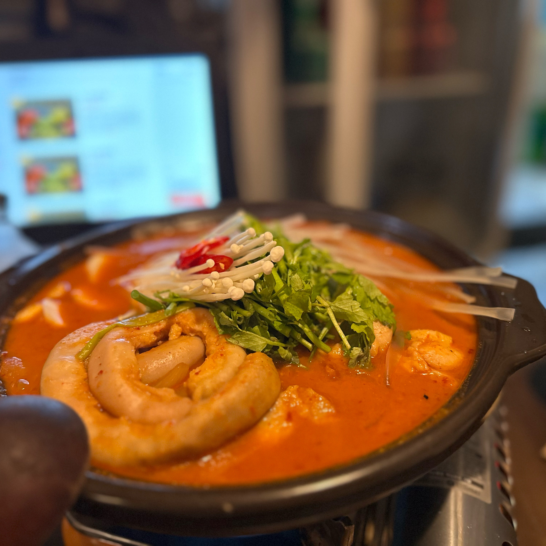 너무 맛있고 분위기 좋아요. 곱도리탕 다른 데보다 기름도 적고 칼칼해서 맛있어요. 전통주