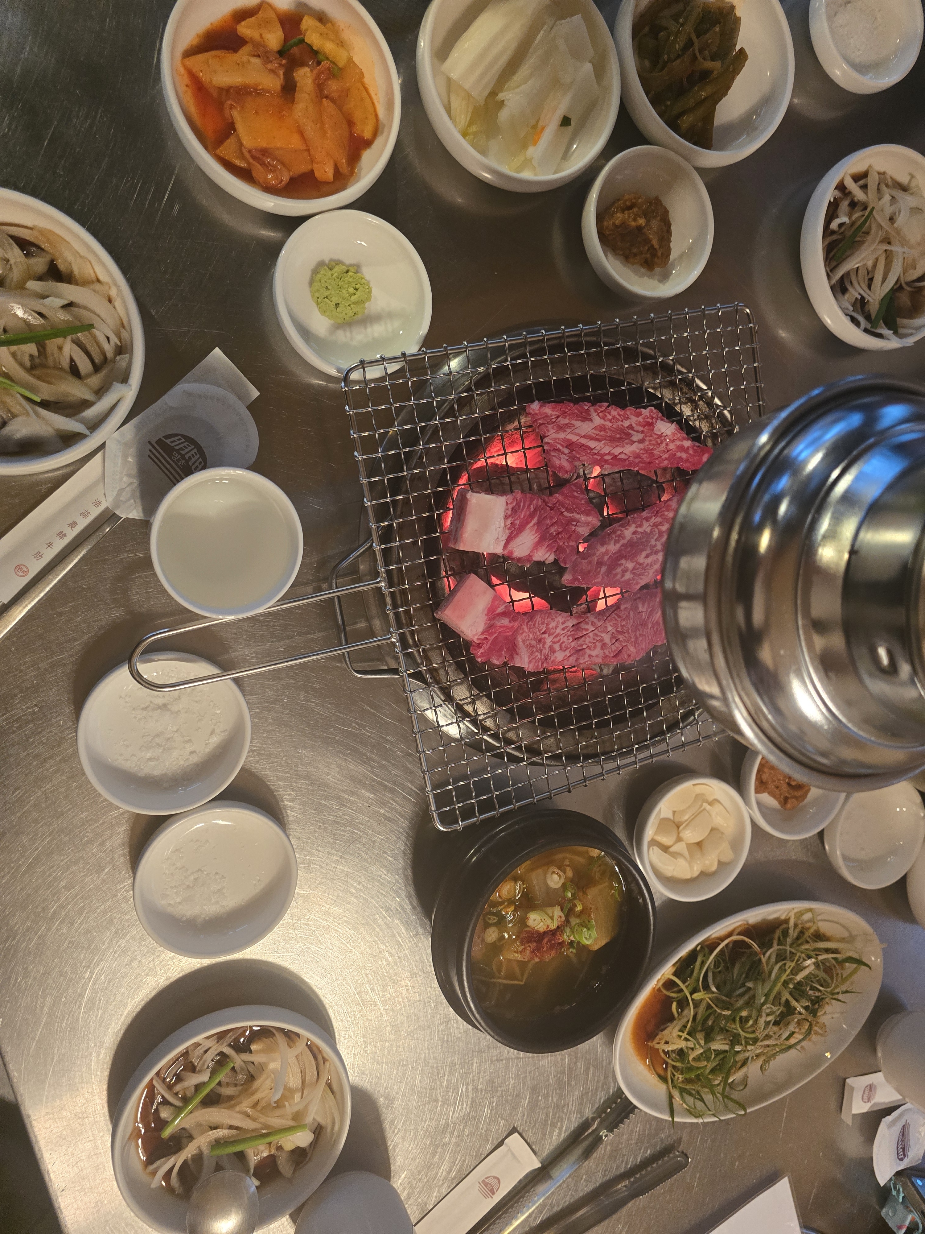 고기가 굉장히 좋아서 맛있어요 - 제주 맛집 명호마농갈비 연동본점