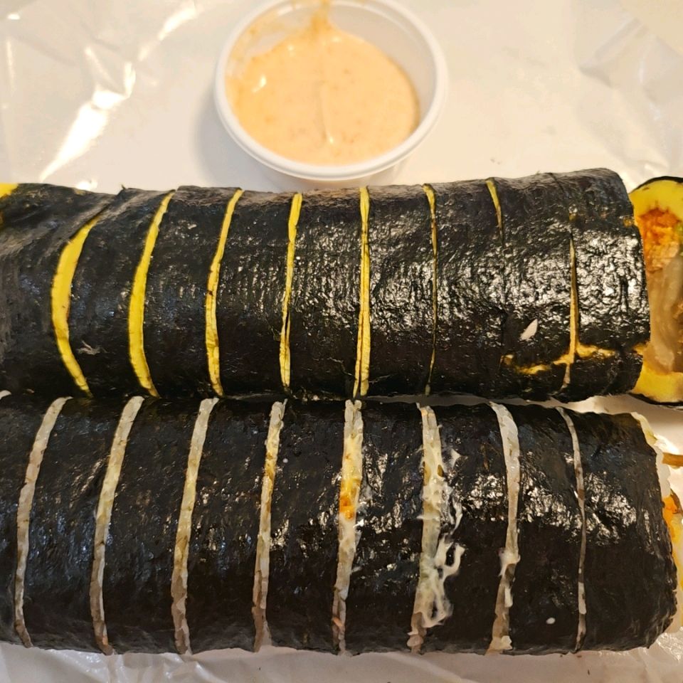 계속 먹어보고 싶었는데 드디어 포장해서 먹었어요ㅎㅎ - 대전 맛집 정김밥