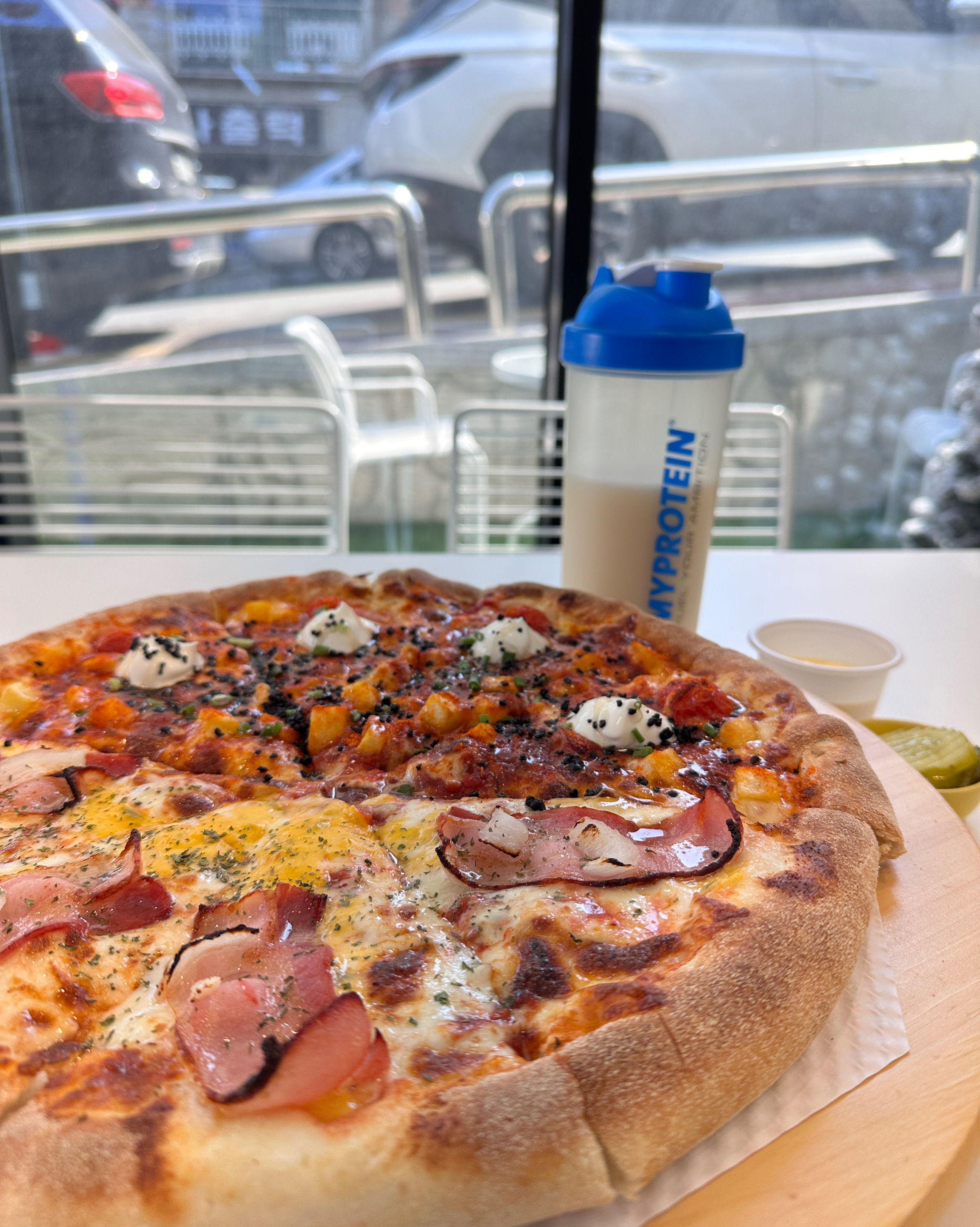 수원 살 때 호미스 오픈하고 너무 맛있어서 세달동안 40판 가까이 시켜먹은 ... - 권선동 맛집 호미스피자 수원시청점