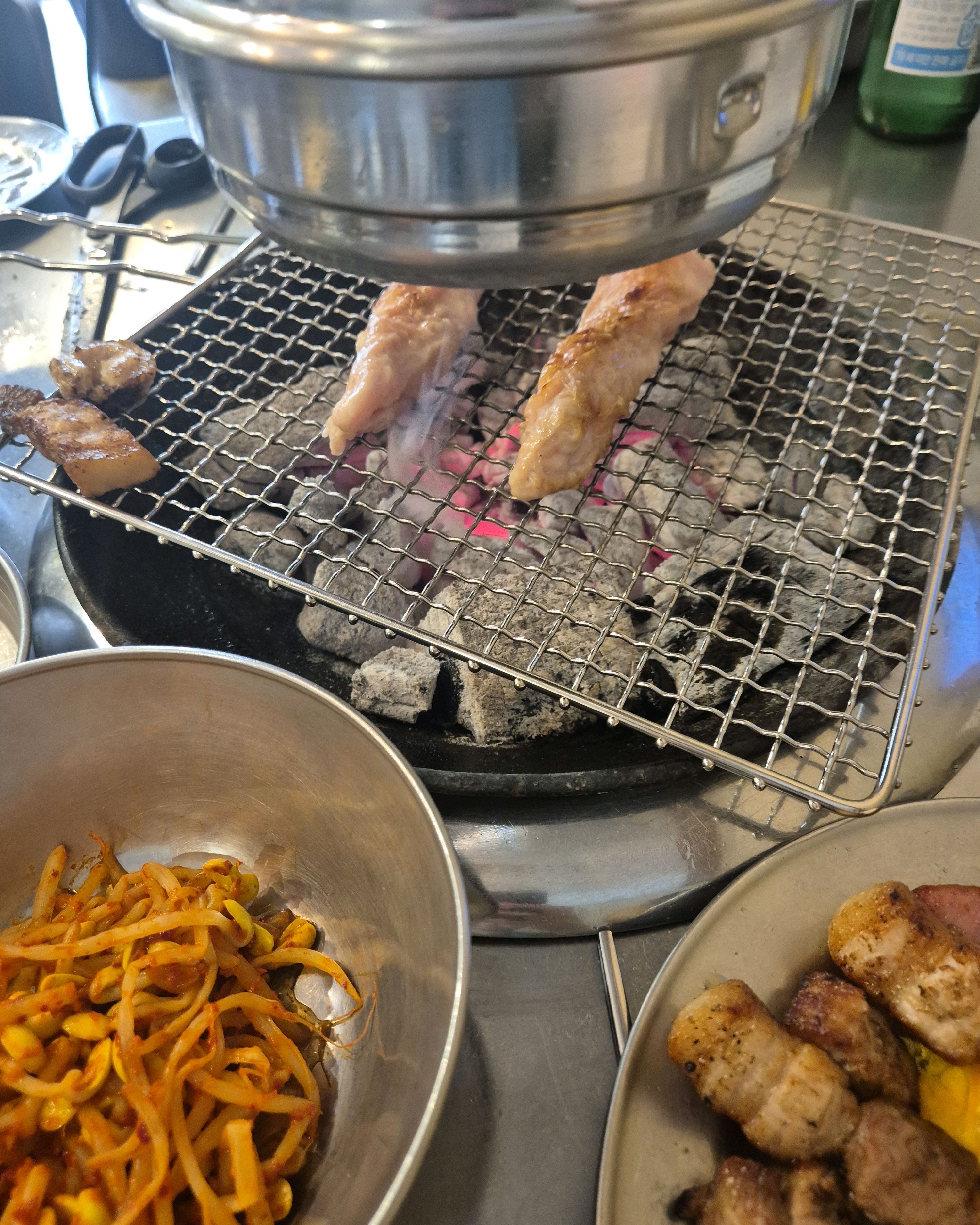 소막창도 맛있어요~ 숯불이라 더 좋네요~~ 돼지막창 진짜 맛있어요~~ - 대구 맛집 우야지막창 동대구역점