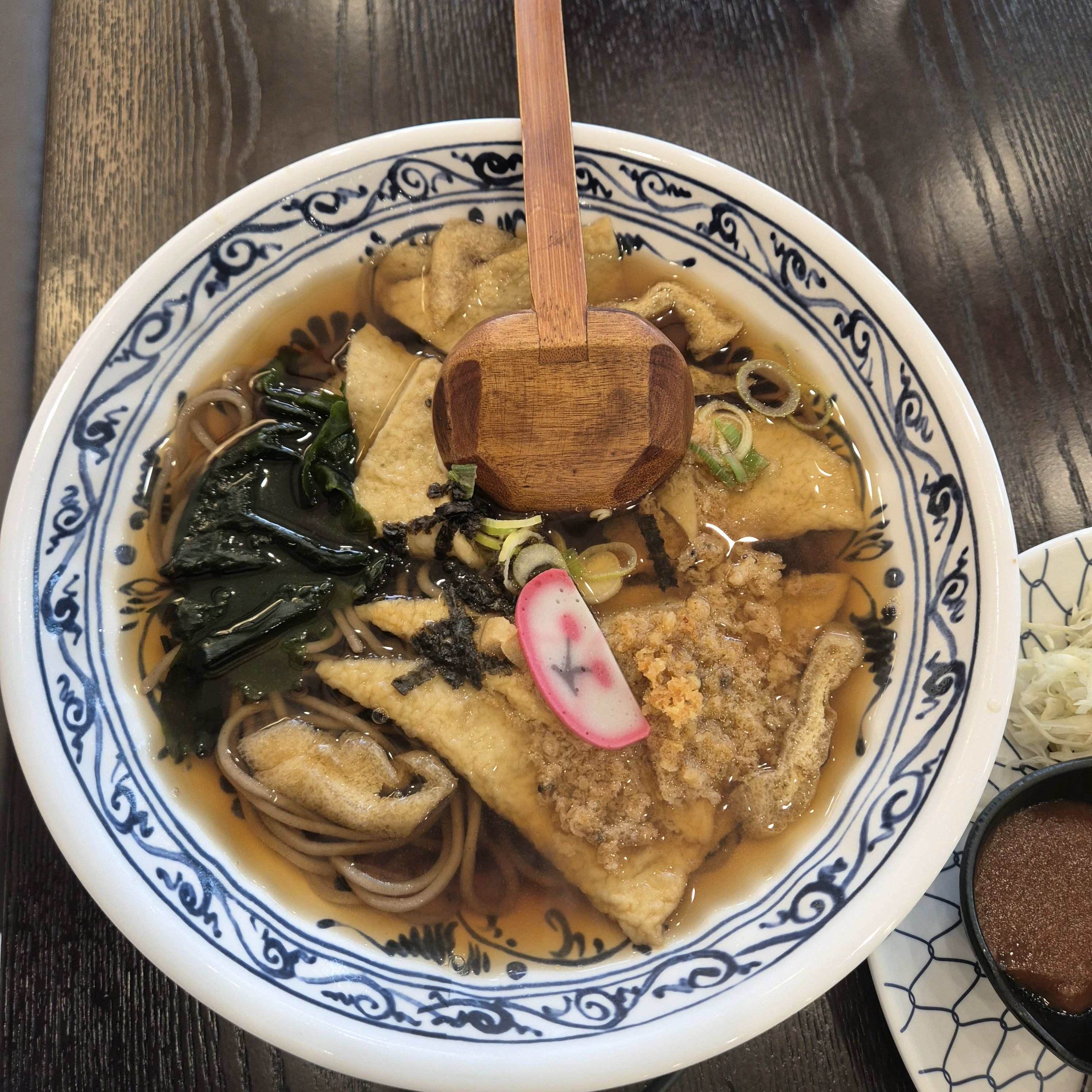 매장이 청결하고 엄청 넓어요 - 인천 송도 맛집 삼동소바 송도센트럴점