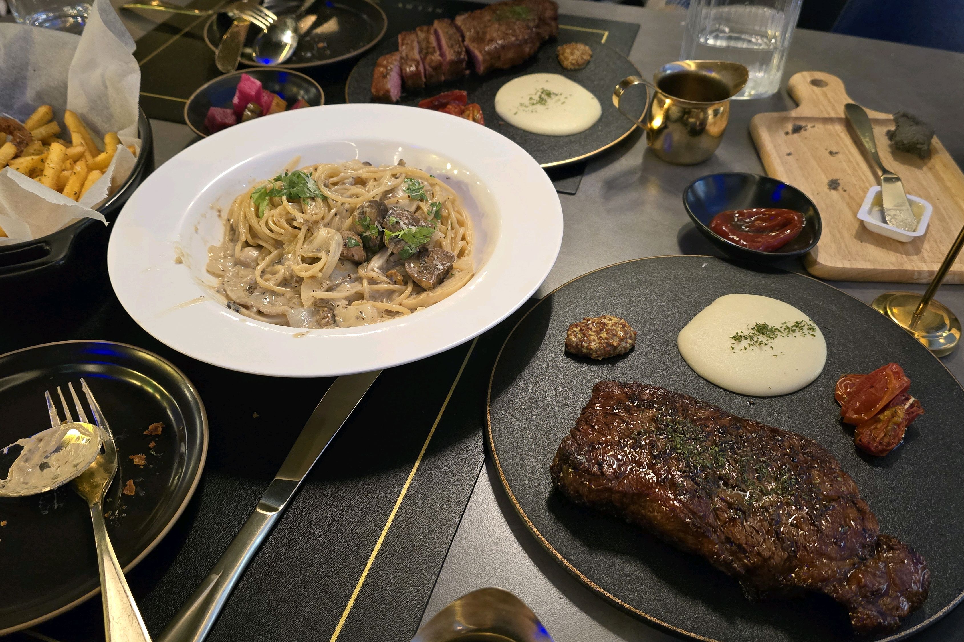 디너 세트에 채끝 하나 더 추가해서 먹었습니다!! 맛있게 잘먹었습니다👍👍~~ - 불당동 맛집 스테리