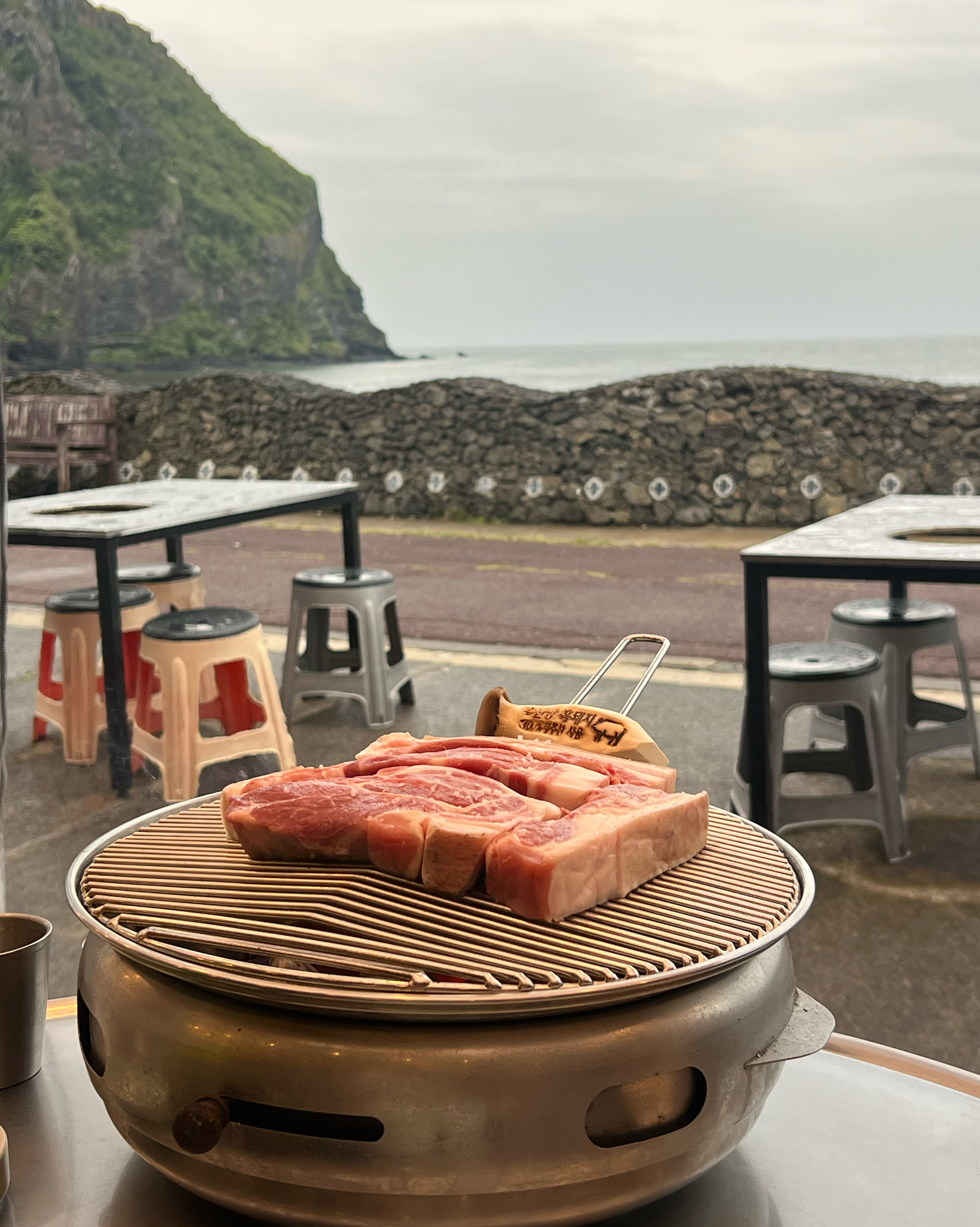 성산일출봉 뷰 대박이에요 ,,💛 - 제주 맛집 전망좋은횟집&흑돼지 성산본점