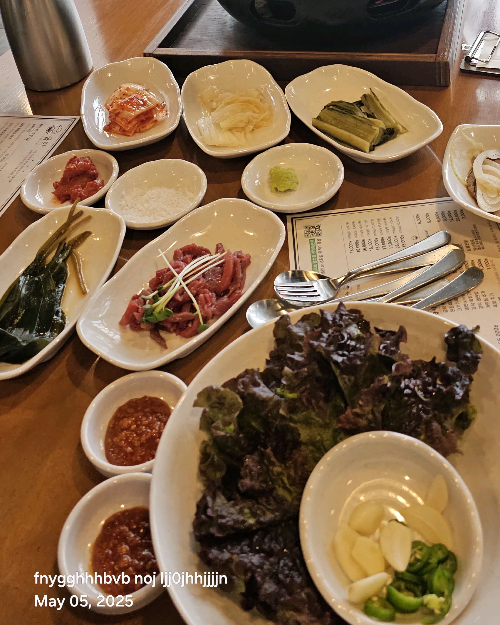 직접 구워주셔서 편해요. 고기 맛이 좋아요. 아이랑 가기도 괜찮아요(깔끔, 주차 편리, 무
