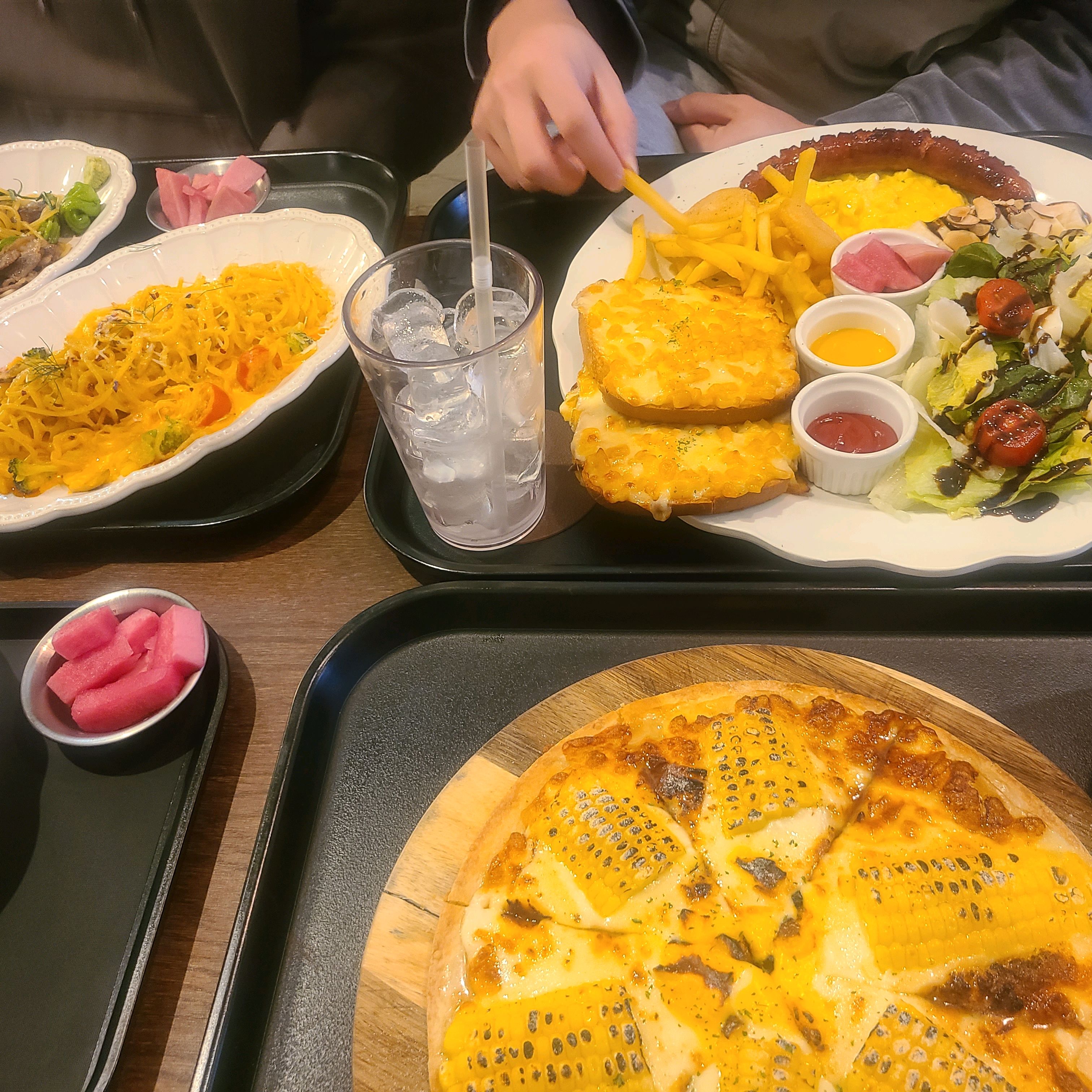 굿 - 인천 맛집 퍼플패치 카페 & 브런치 펍