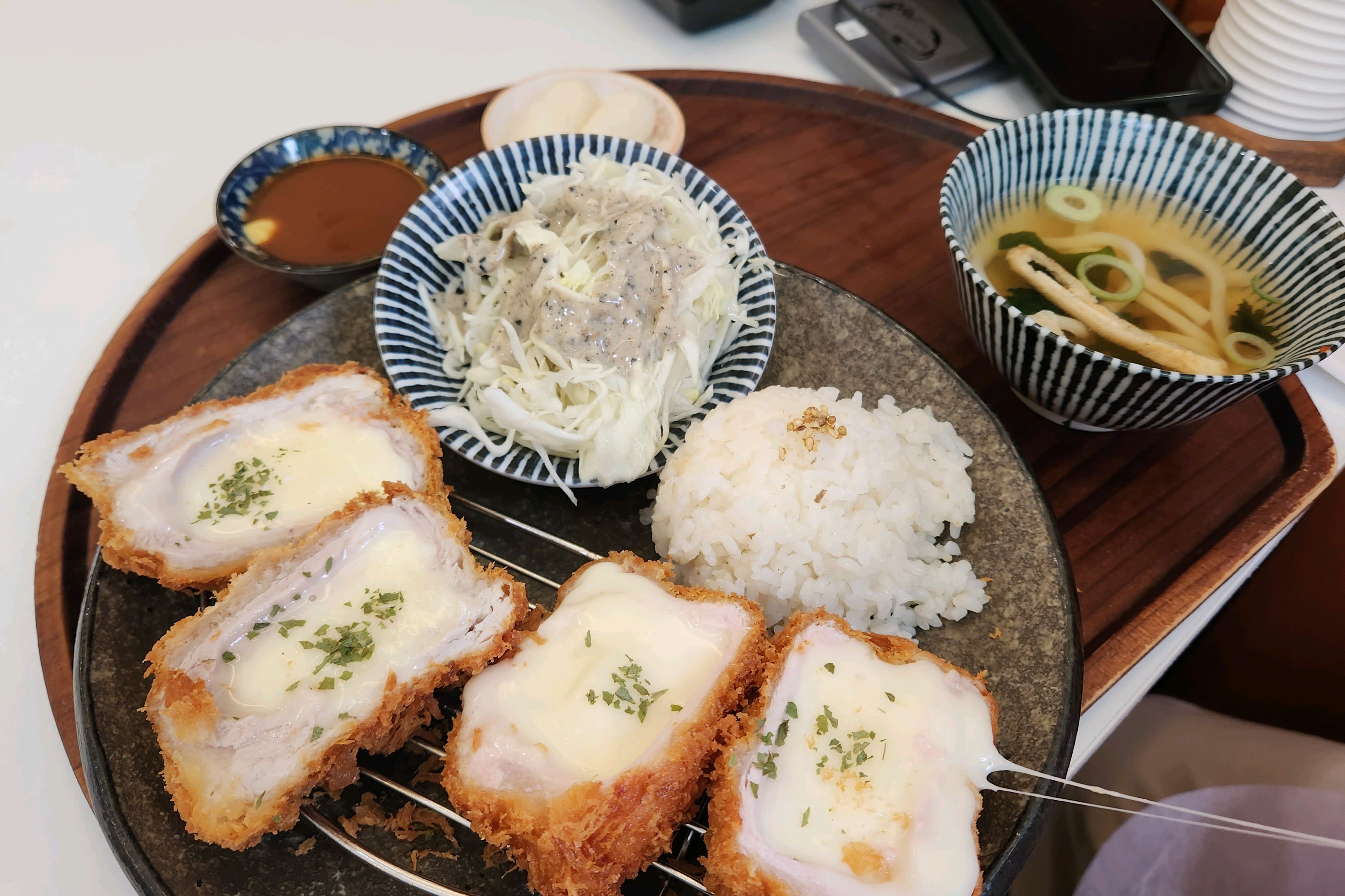 어린이날 아이에게 무얼 먹을지 물으니 바로 백소정의 치돈을 이야기하네요!! 눈뜨자마자 와서