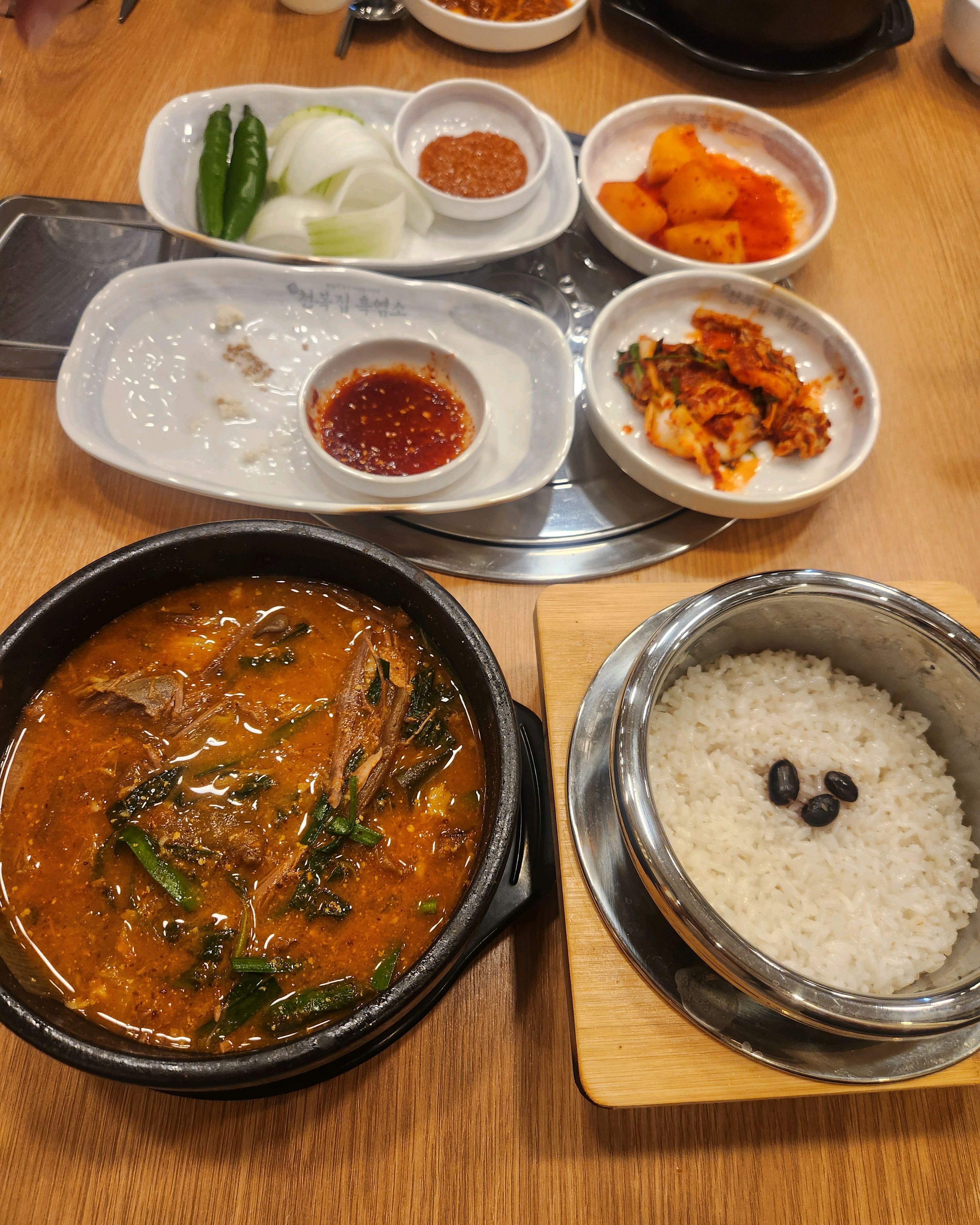 집근처에 새로 생겨서 맨날 가봐야지 하면서 드디어 방문 했어요! - 권선동 맛집 천복집 흑염소 수원권선점