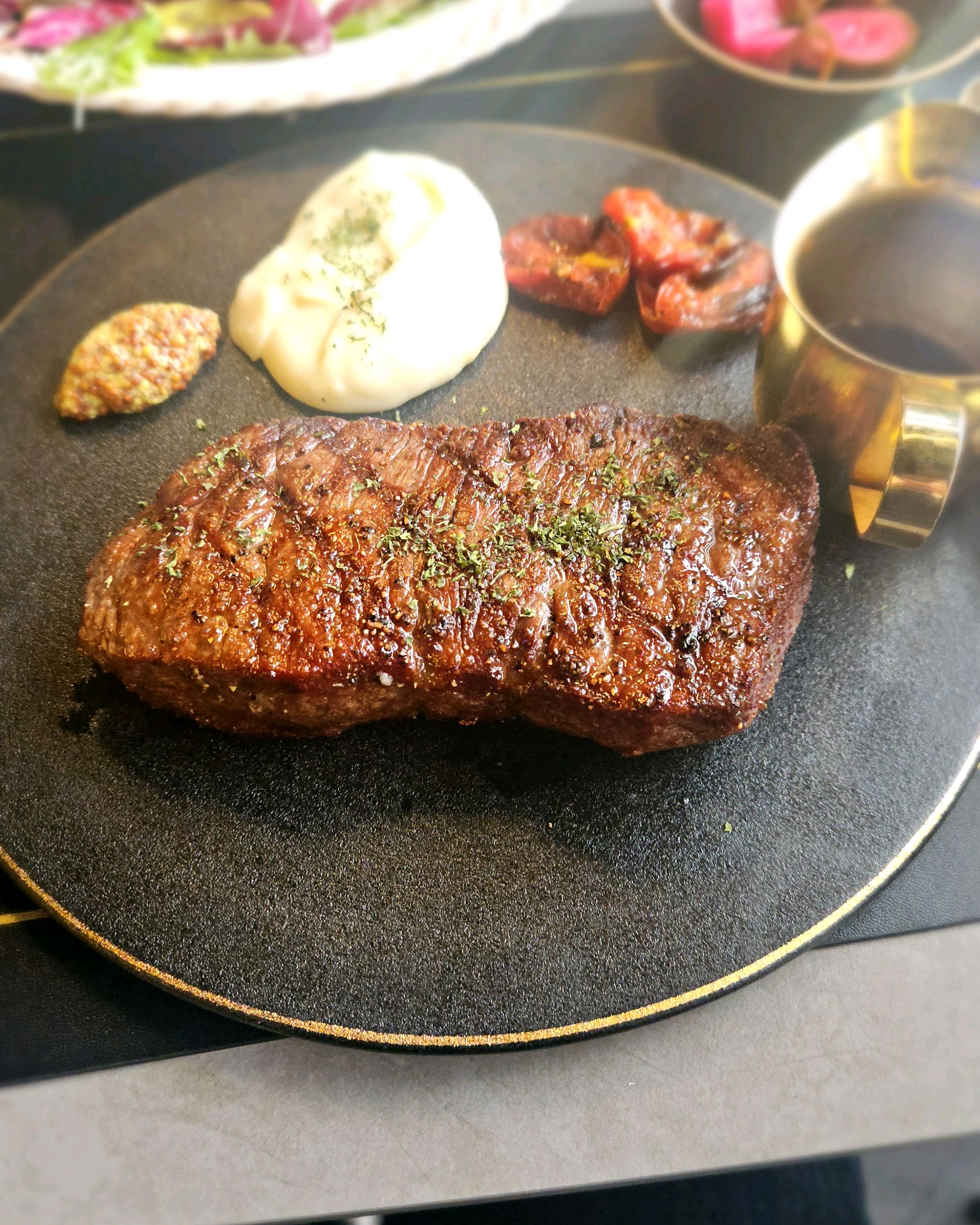 가게 분위기도 좋고 - 불당동 맛집 스테리