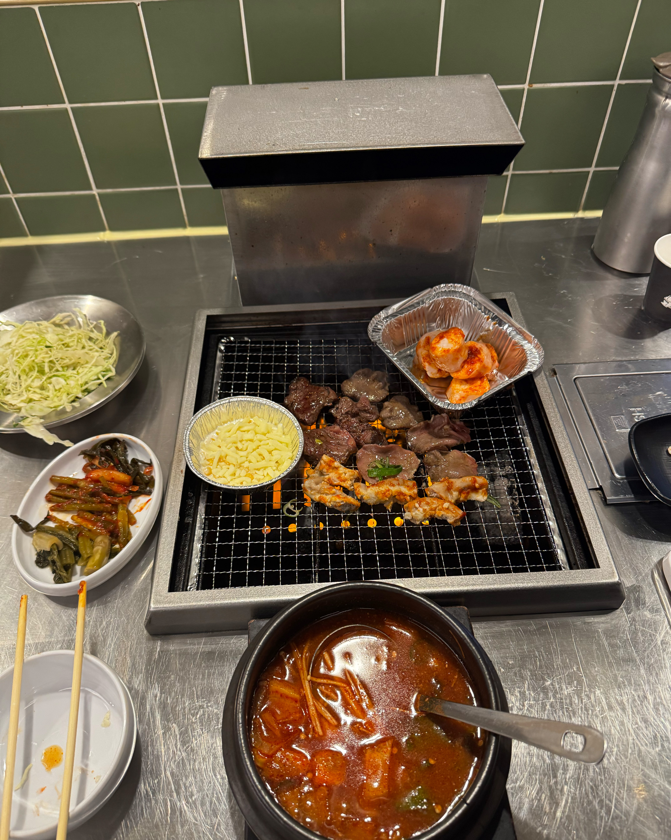 일본 간접 체험 한 느낌이예요 음식 퀄도 좋고 맛나네요~ 재방문 의사 있음! - 대전 맛집 호르몬치치 대전관저점