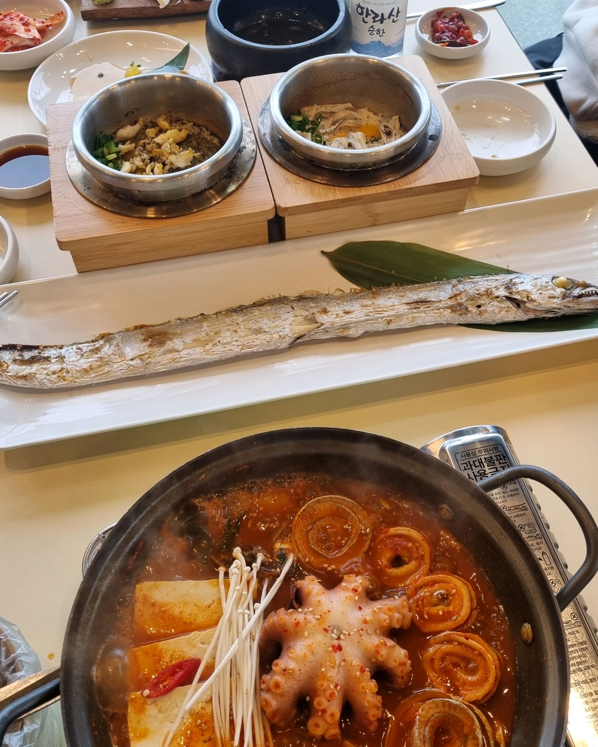 매장 깨끗하고 맛있어요^^ - 제주 맛집 정민이네갈치 월정리본점