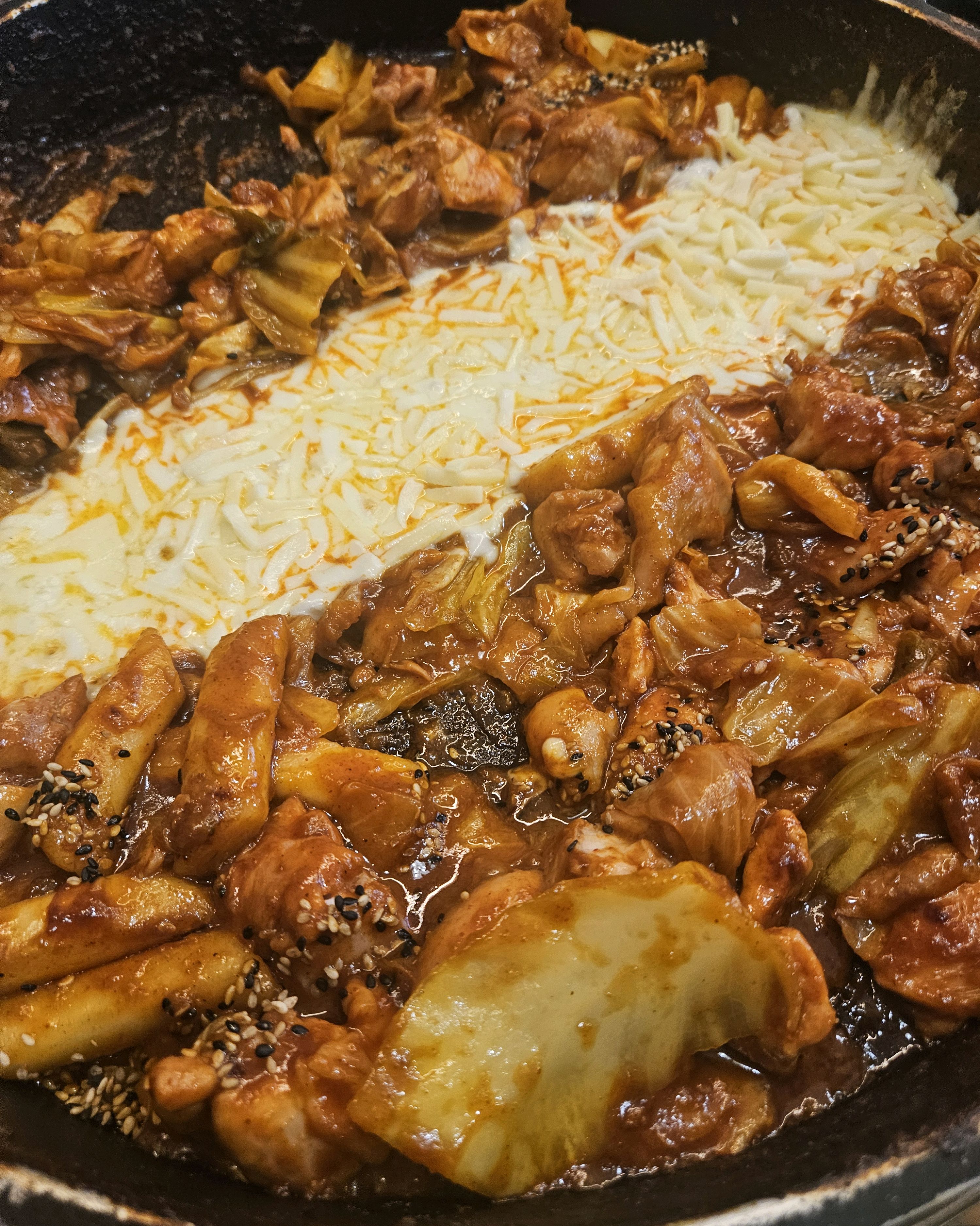사장님도 친절하시고 변함없이 맛있습니다 맛있어서 계속 방문하고있네요 - 불당동 맛집 장인닭갈비 불당점