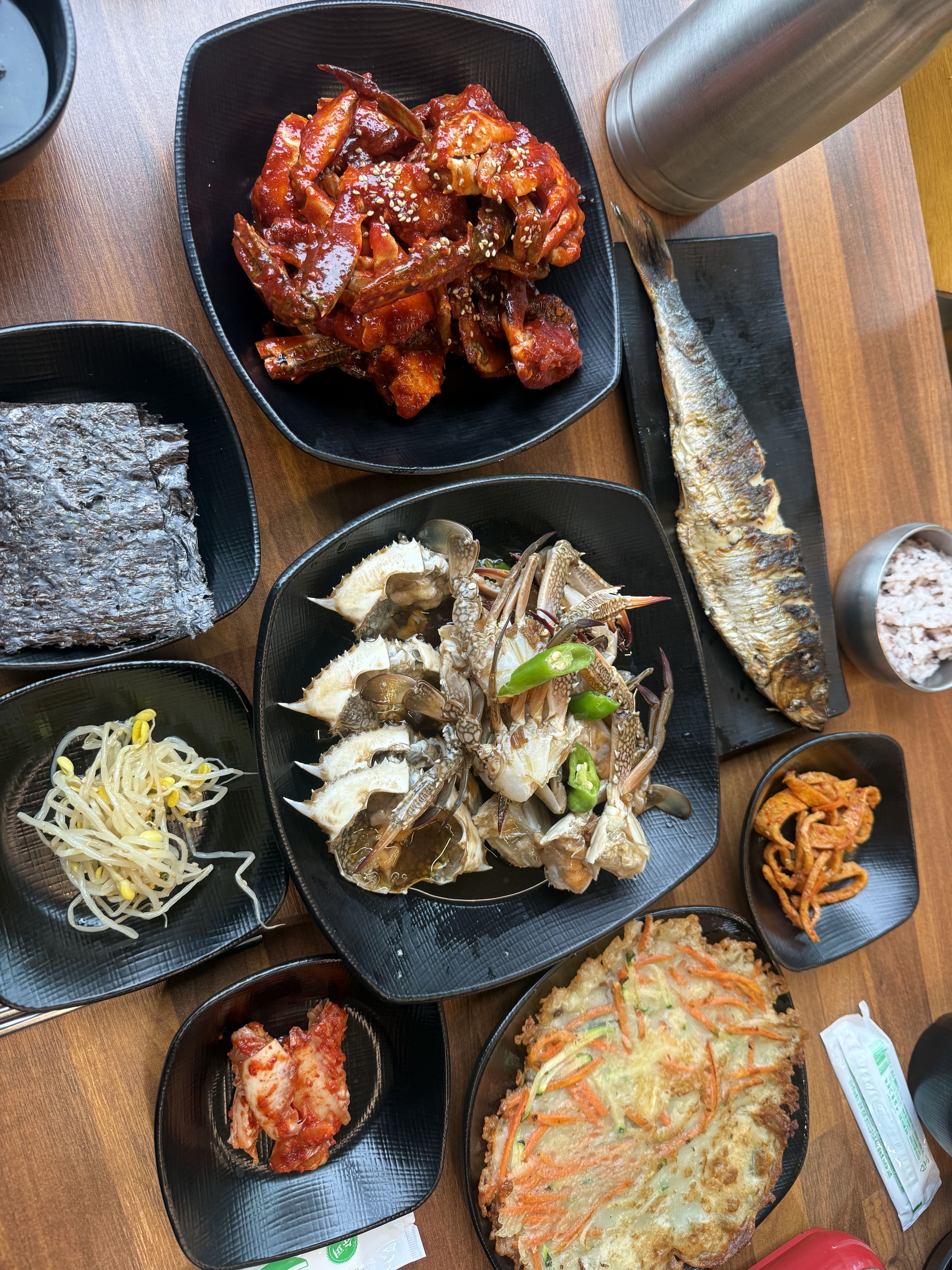 부모님 게장드시고싶다해서 방문했어요! 신선하고 다들 맛있게드셨어요 사이드반찬도 다 맛있고